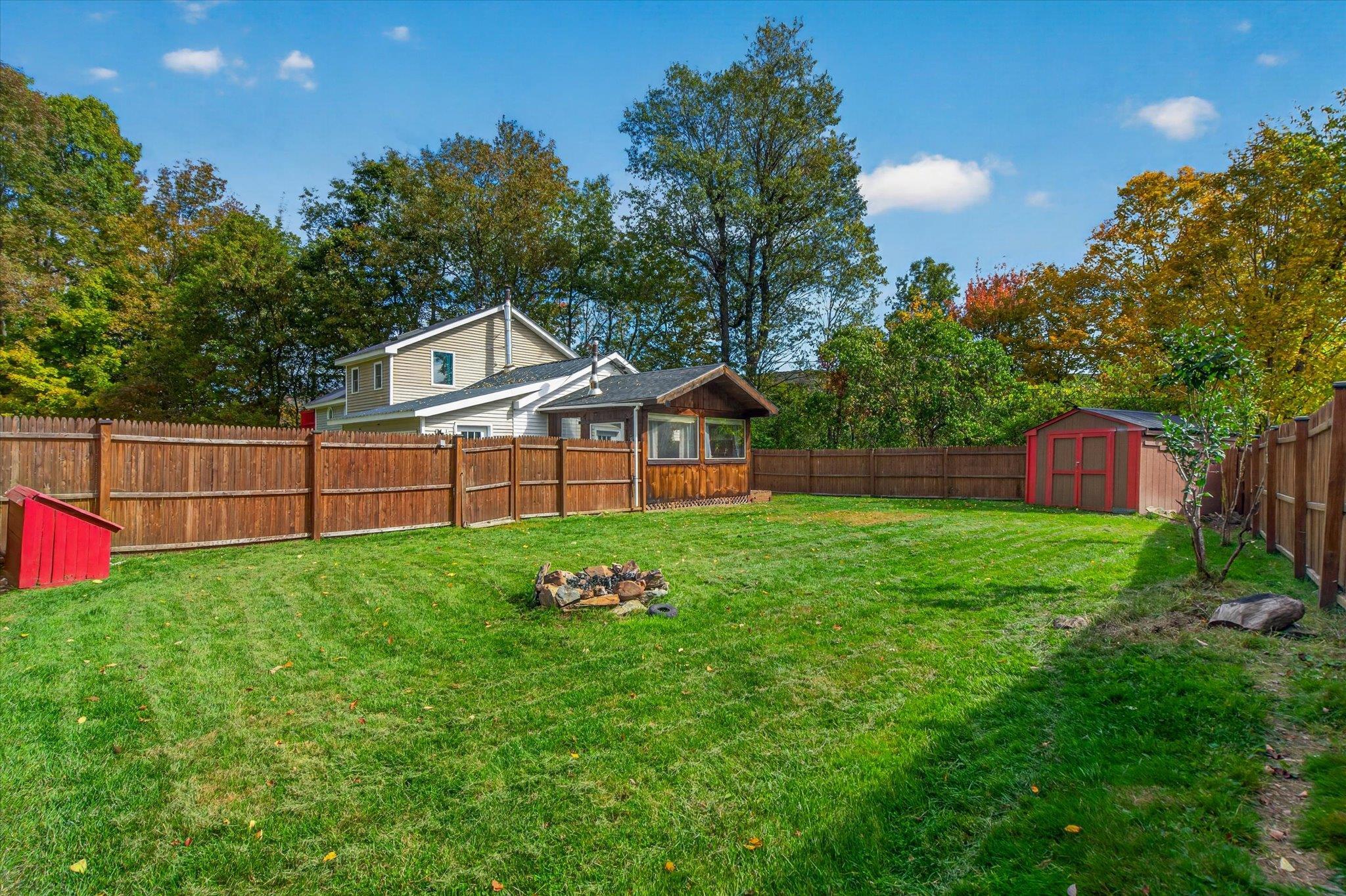 Photo 3 of Single family home for sale at 142 Fairground Rd, Northfield, VT 05663 | MLS# 5112715 | Listing updated on 2026-10-03