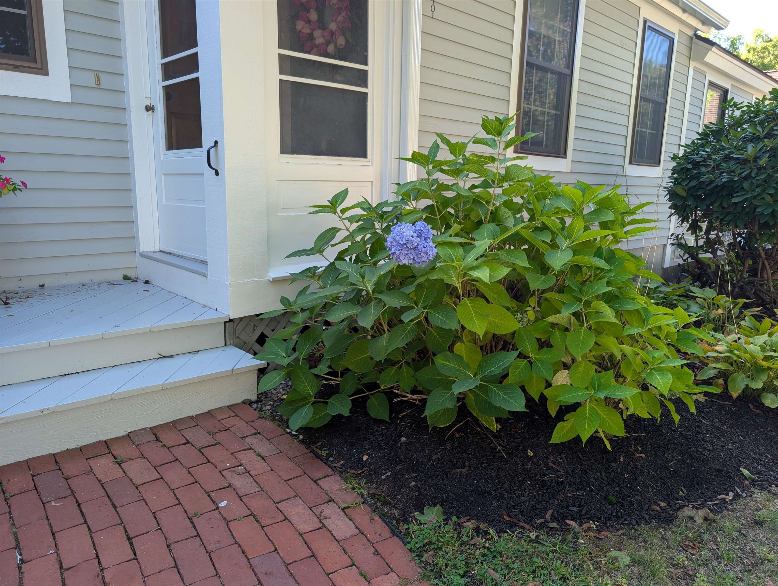 7 Tanglewood Lane, Laconia, NH photo 3