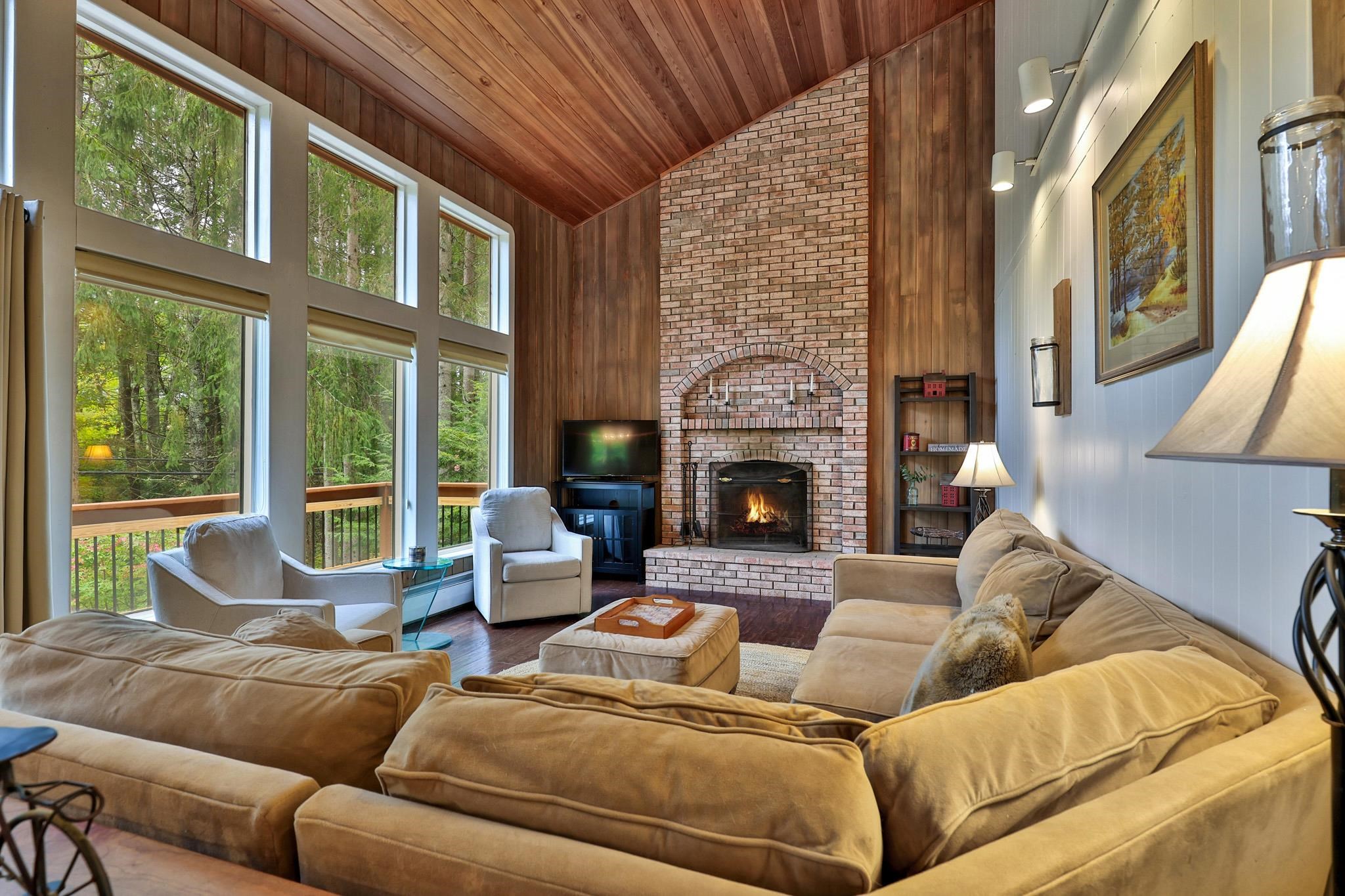 Photo 3 of Single family home for sale at 26 Ellisons Lake Rd, Ludlow, VT 05149 | MLS# 5112761 | Listing updated on 2026-10-03