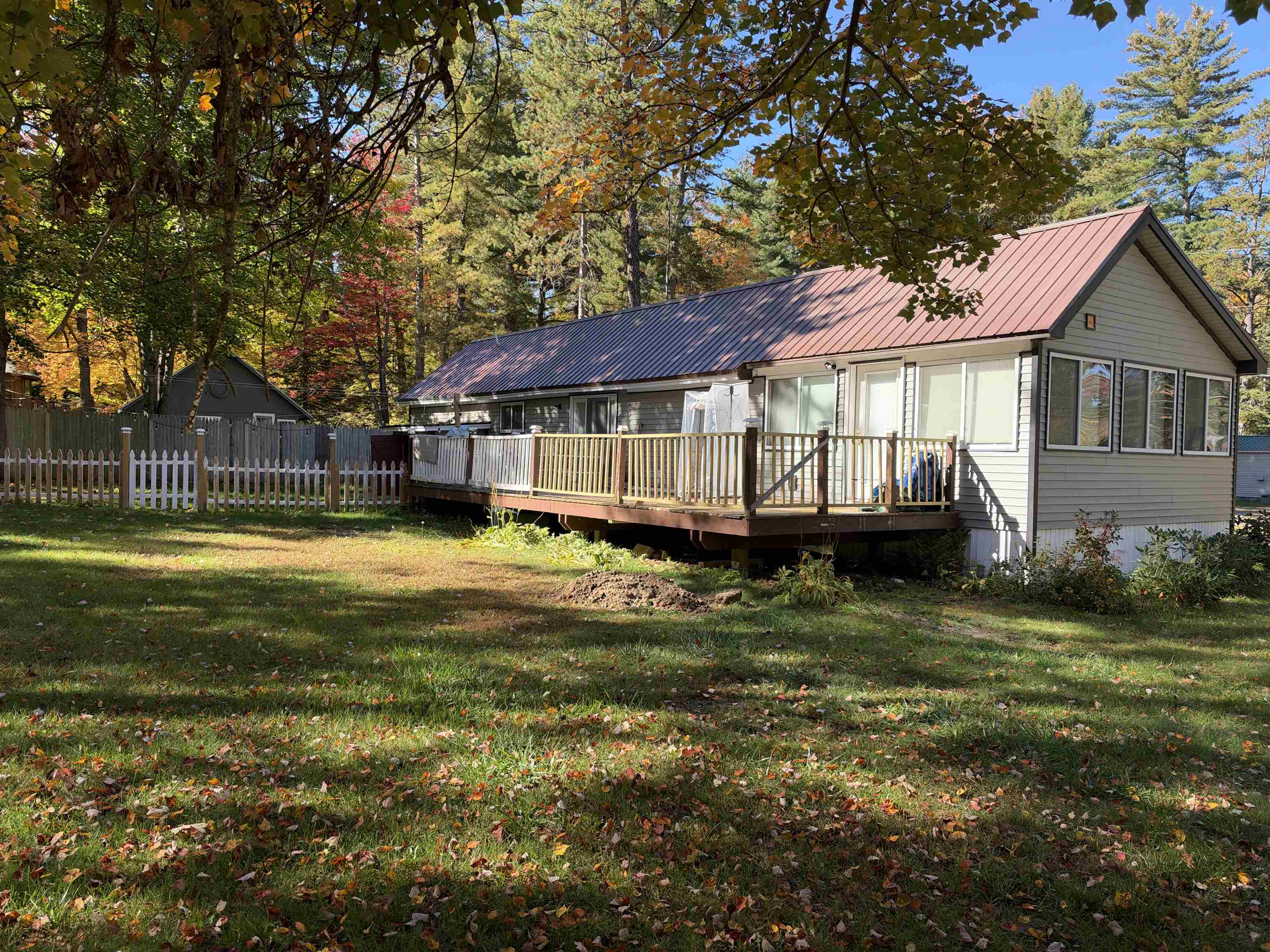 Photo 3 of Manufactured home for sale at 40 White Pond Rd, Ossipee, NH 03864 | MLS# 5112791 | Listing updated on 2026-10-07
