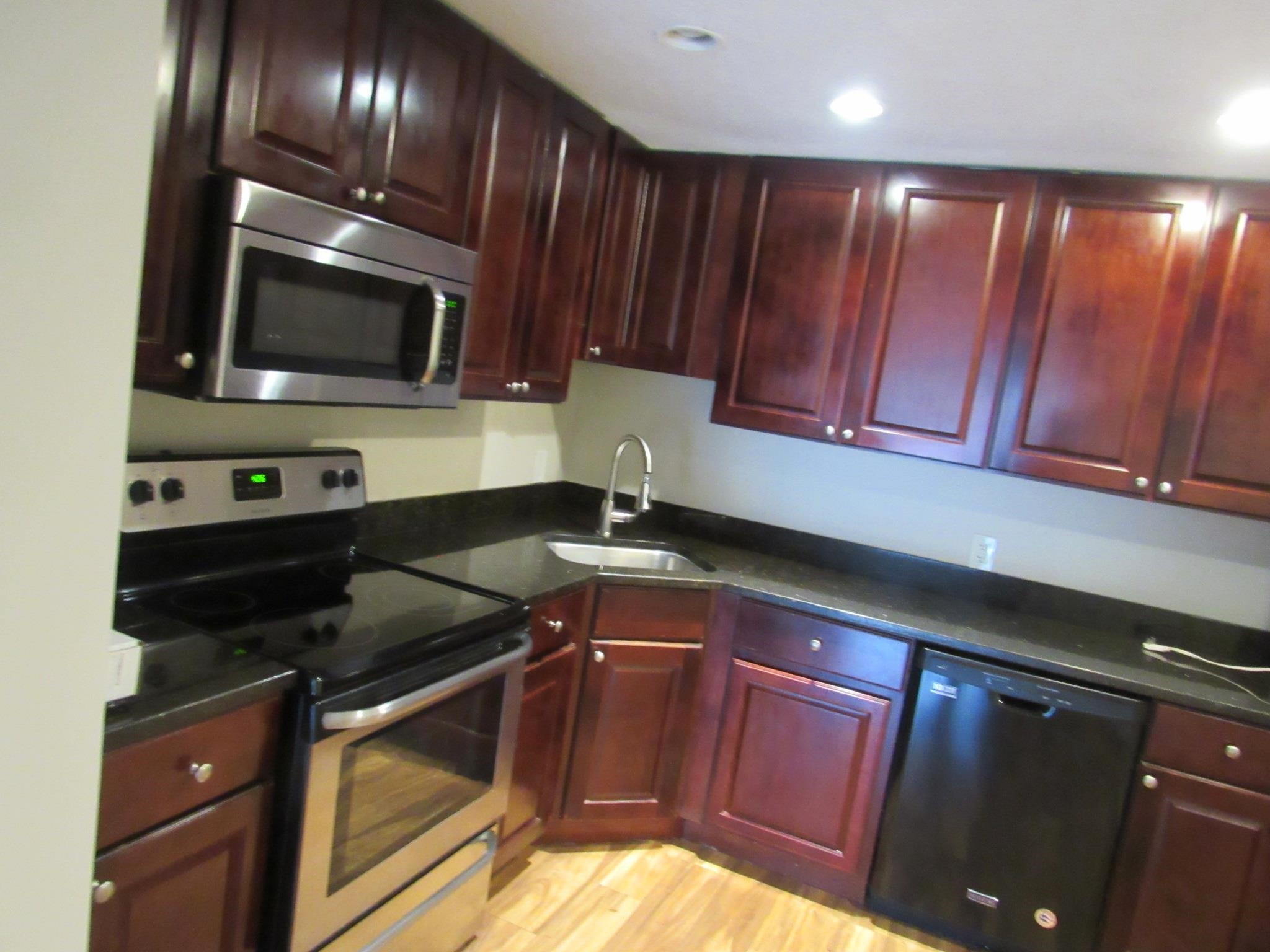 Photo 3 of Condo for sale at 97 E Broadway #9, Derry, NH 03038 | MLS# 5112798 | Listing updated on 2026-10-04
