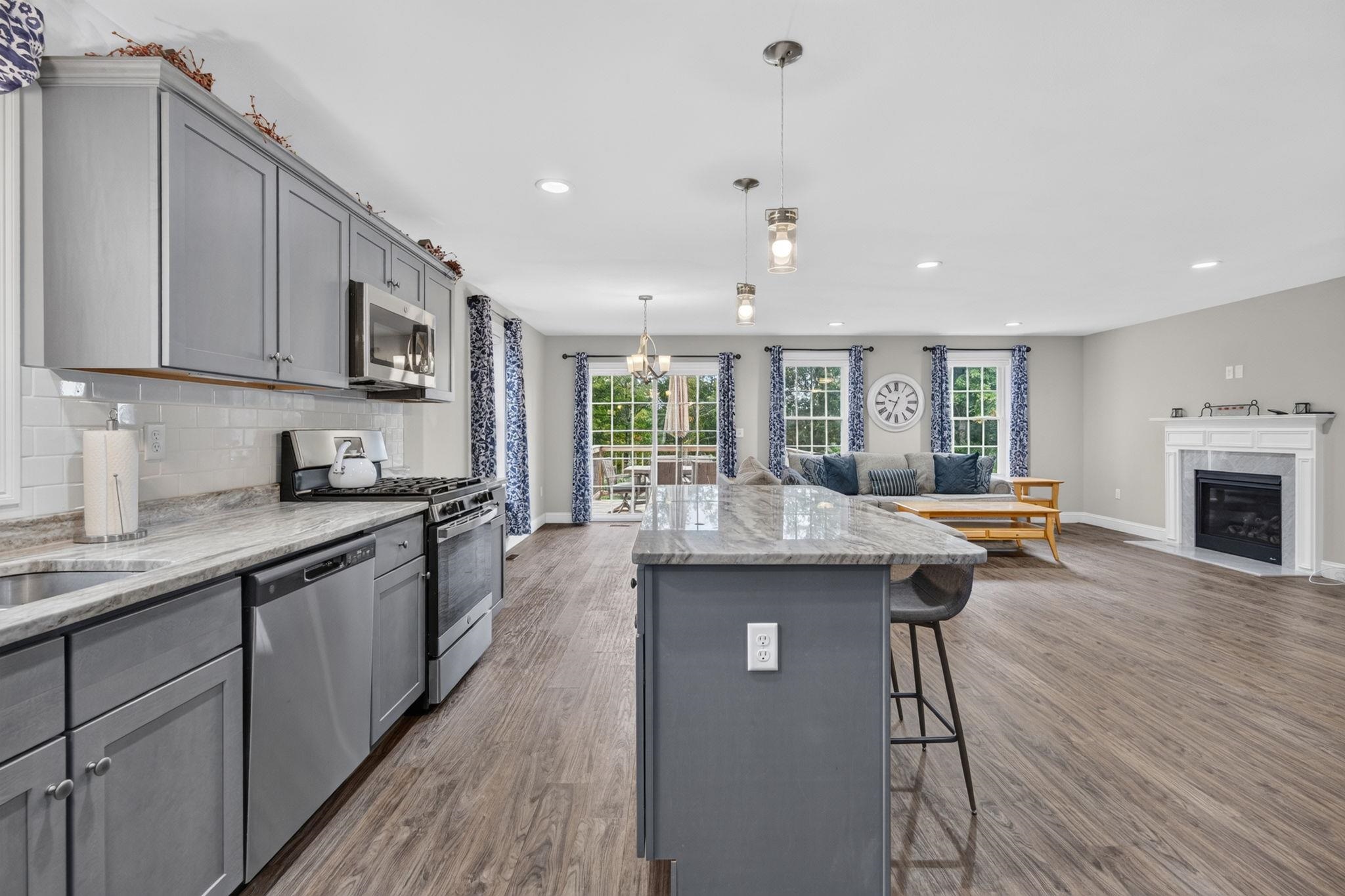 Photo 3 of Condo for sale at Terraceview Dr, Hudson, NH 03051 | MLS# 5112807 | Listing updated on 2026-10-06