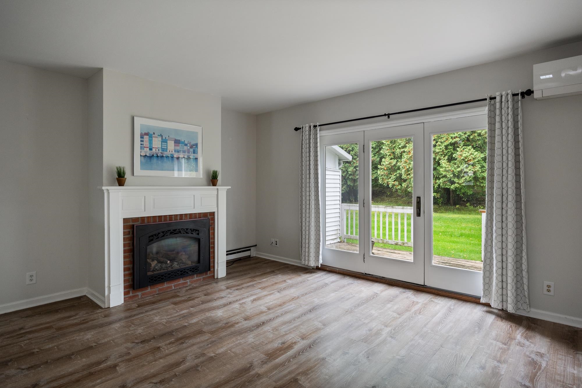 Photo 3 of Townhouse for sale at 267 Eastview Cir, Williston, VT 05495 | MLS# 5112838 | Listing updated on 2026-10-07