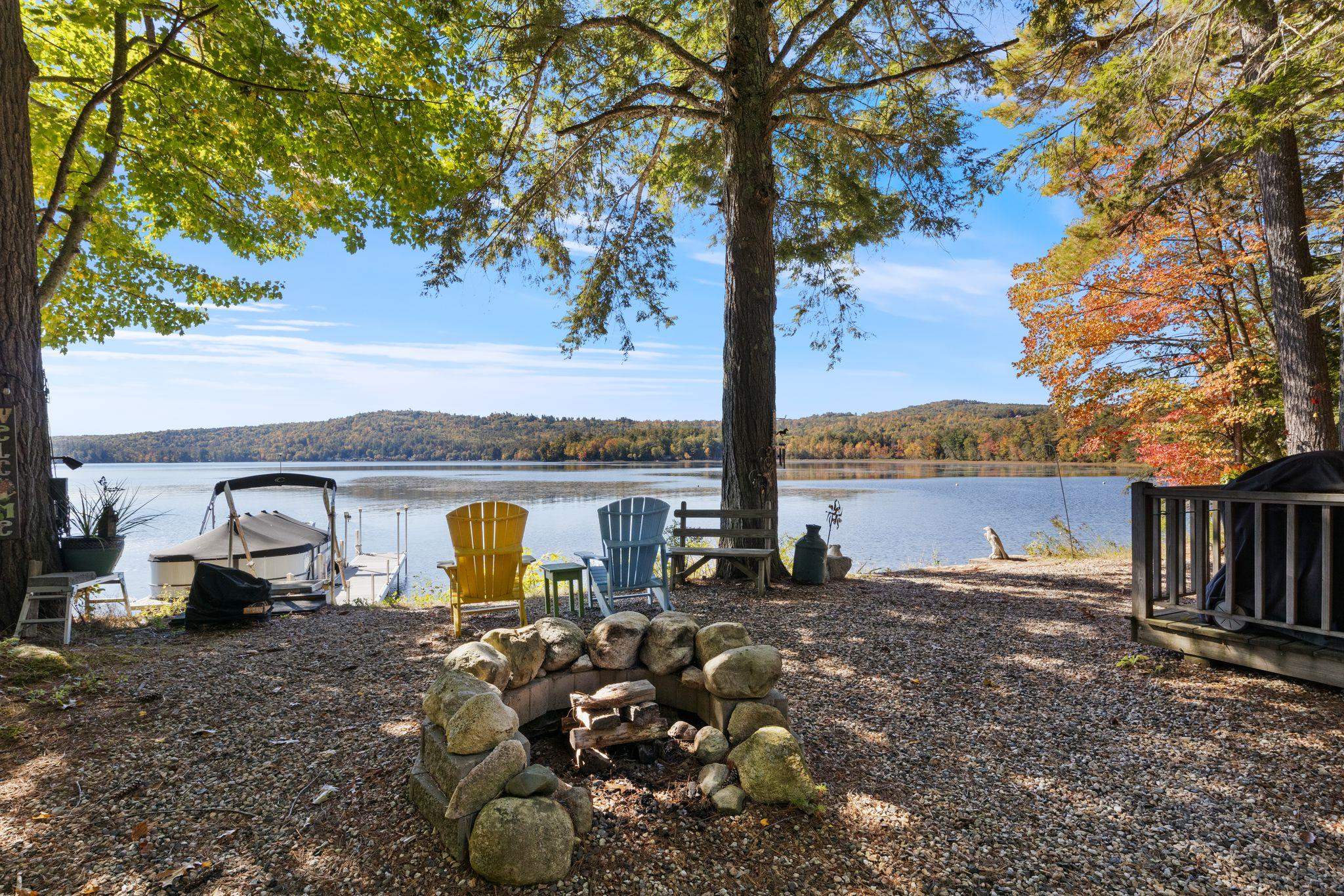 Photo 4 of Single family home for sale at 25 Lake Shore Dr, Effingham, NH 03882 | MLS# 5112841 | Listing updated on 2026-10-05