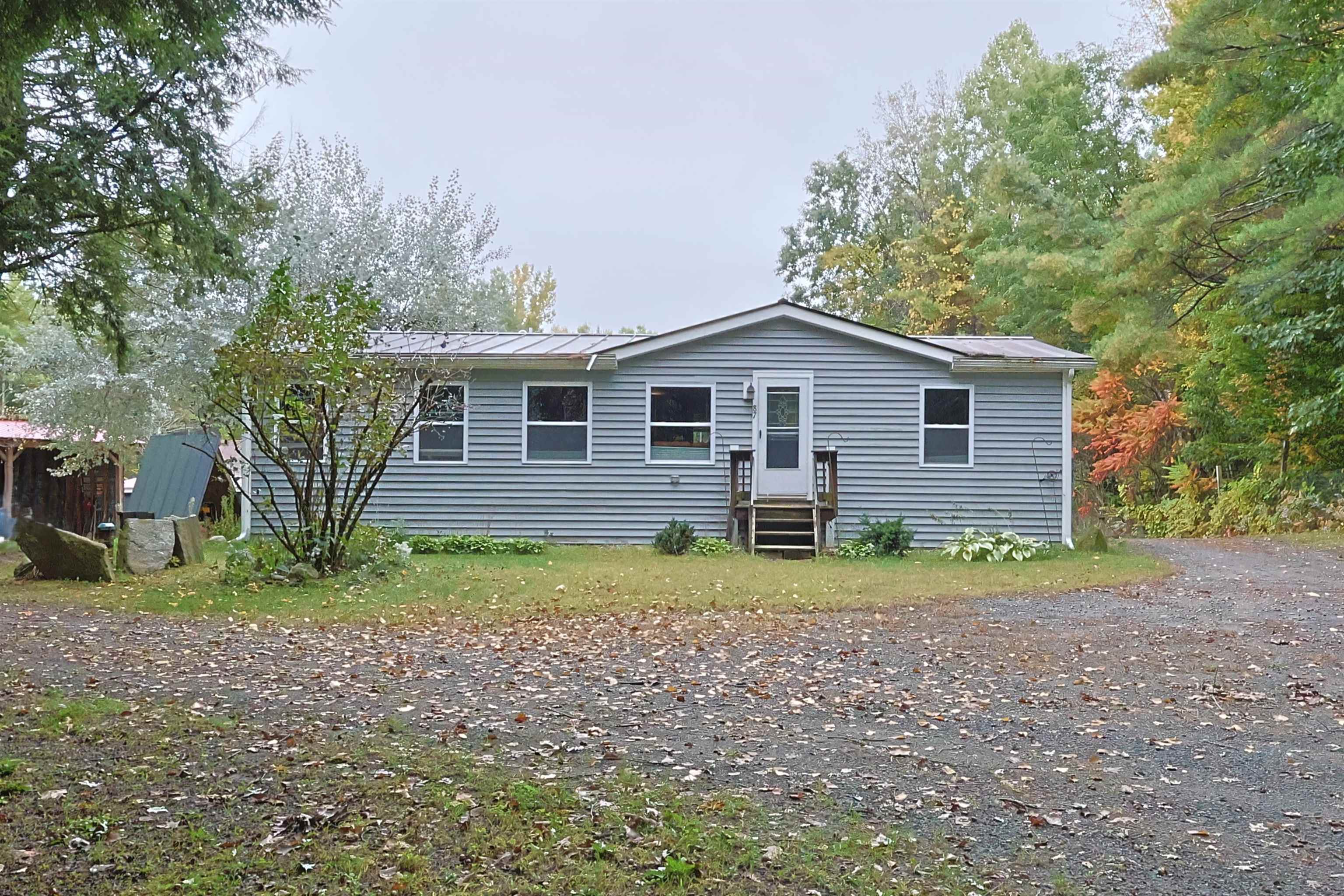 Photo 3 of Single family home for sale at 87 Depot Rd, Hartland, VT 05048 | MLS# 5112868 | Listing updated on 2026-10-05