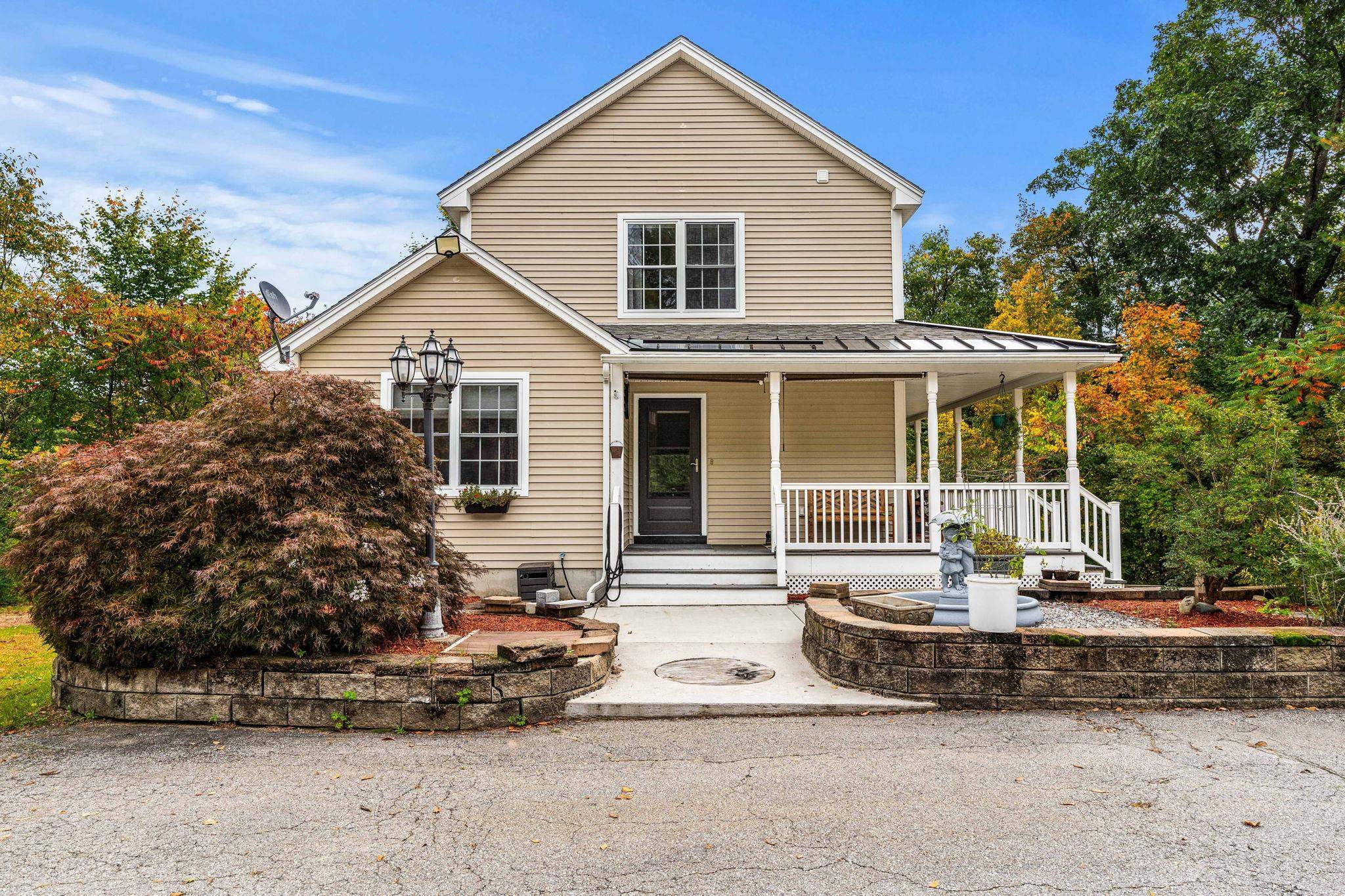 Photo 2 of Single family home for sale at 410 River Rd, Weare, NH 03281 | MLS# 5112904 | Listing updated on 2026-10-05