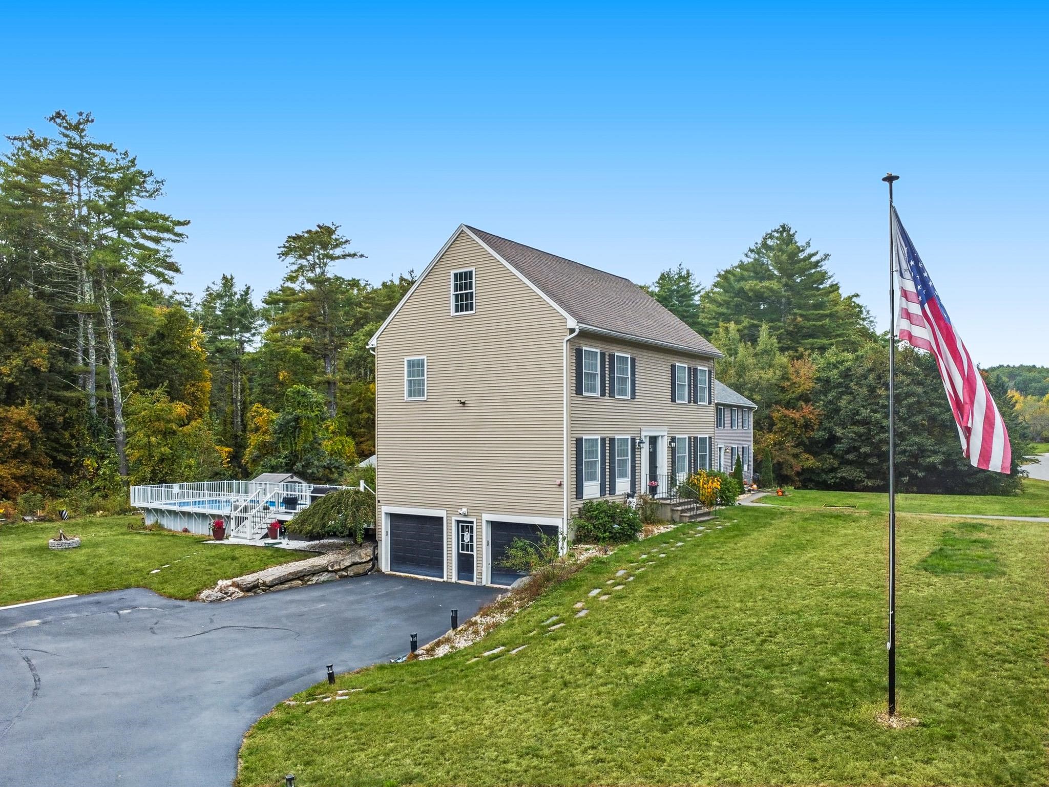 Photo 3 of Single family home for sale at 5 Middleridge Rd, Derry, NH 03038 | MLS# 5112915 | Listing updated on 2026-10-06