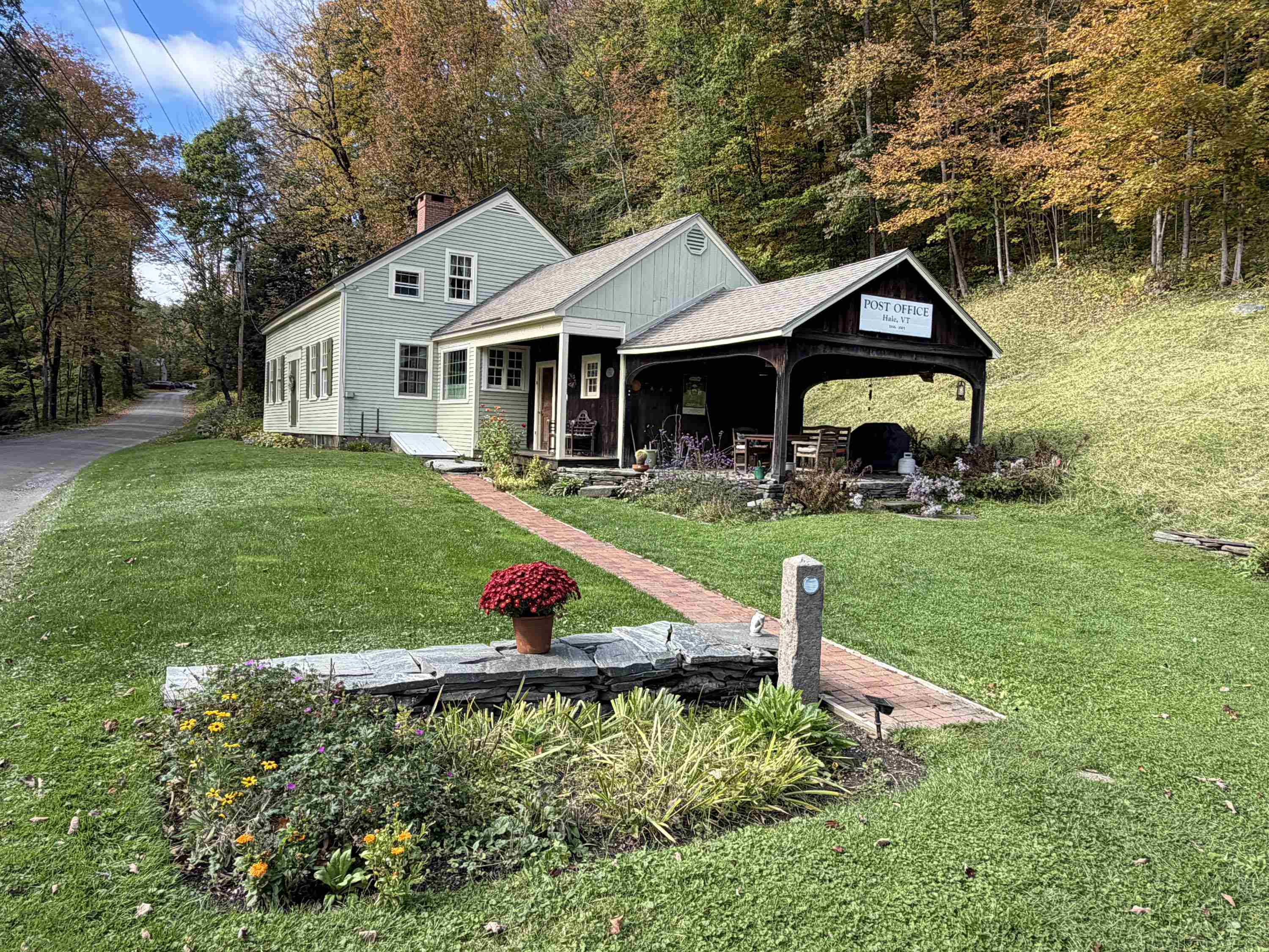 Photo 2 of Single family home for sale at 220 Hale Rd, Brattleboro, VT 05301 | MLS# 5112916 | Listing updated on 2026-10-05