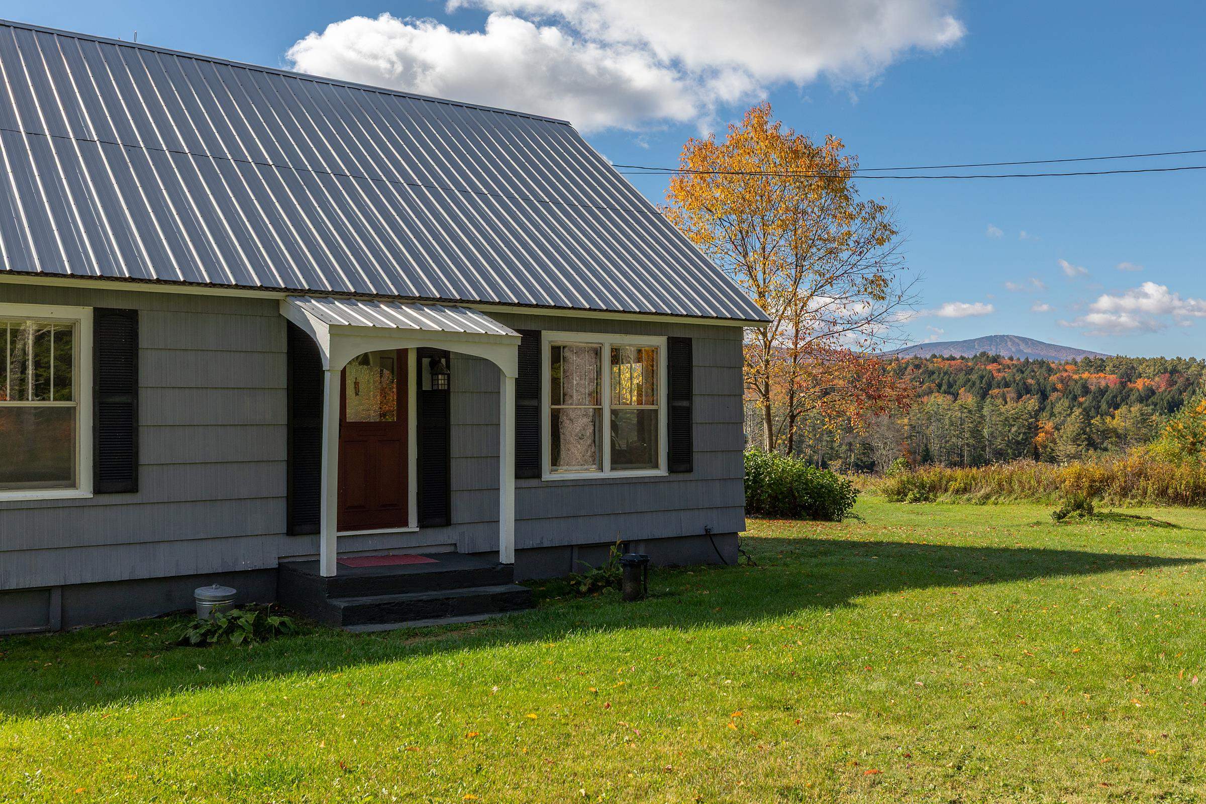 Photo 3 of Single family home for sale at 8 Winhall Sta Rd, Londonderry, VT 05155 | MLS# 5112923 | Listing updated on 2026-10-05