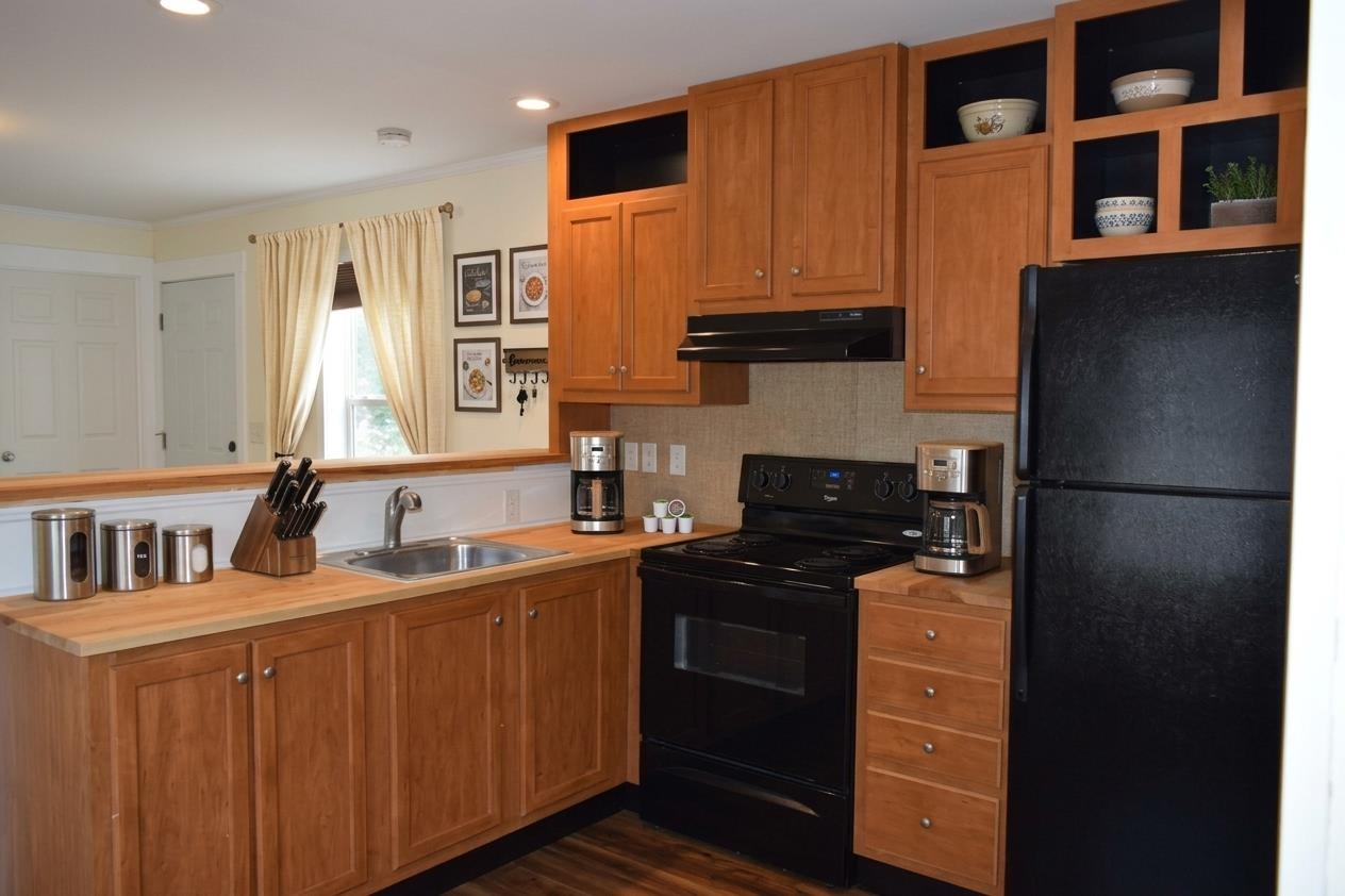 Photo 3 of Manufactured home for sale at 26 Morton St, Exeter, NH 03833 | MLS# 5112924 | Listing updated on 2026-10-07