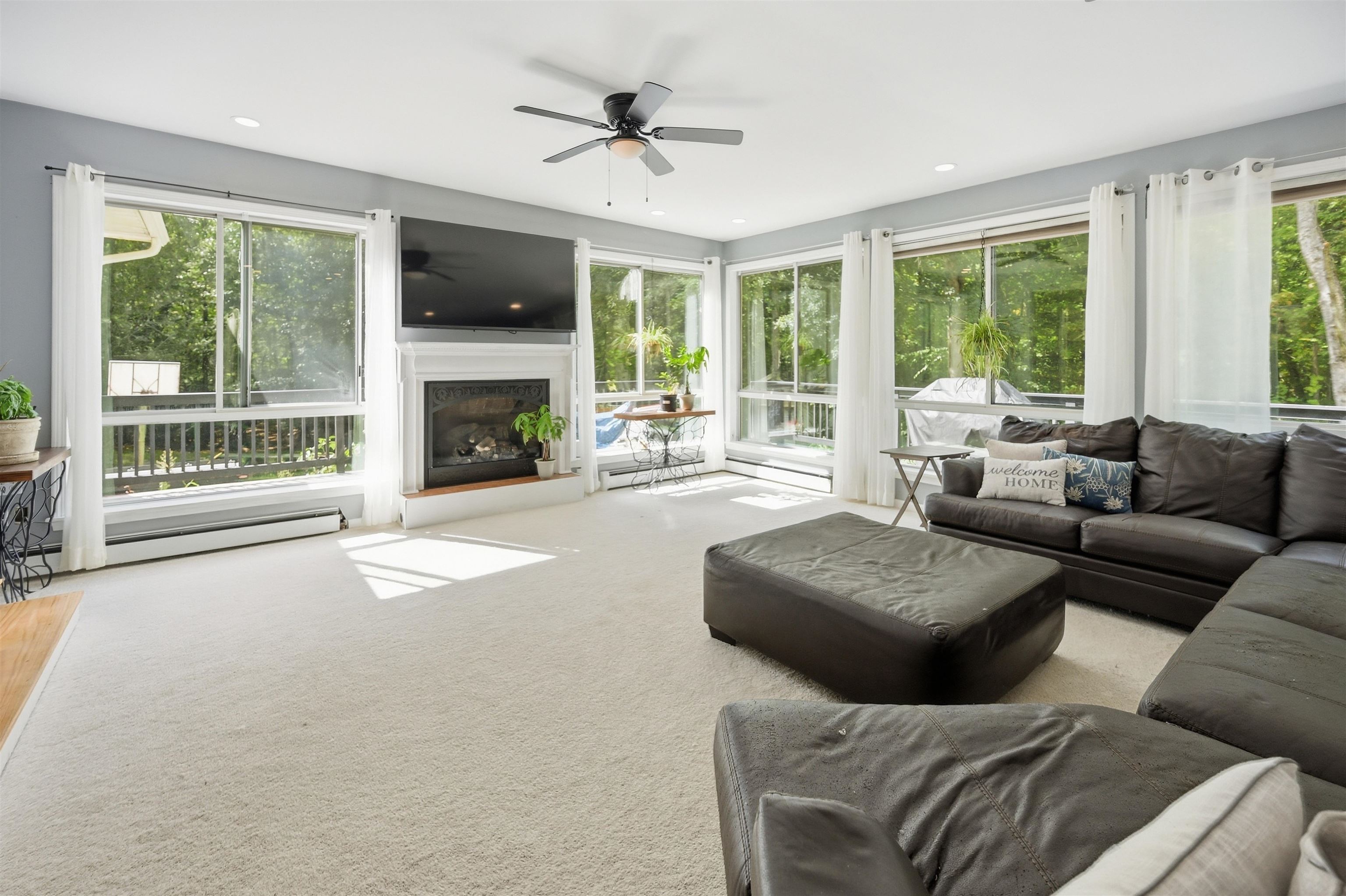 Photo 4 of Single family home for sale at 314 Main St, Plaistow, NH 03865 | MLS# 5112995 | Listing updated on 2026-10-08