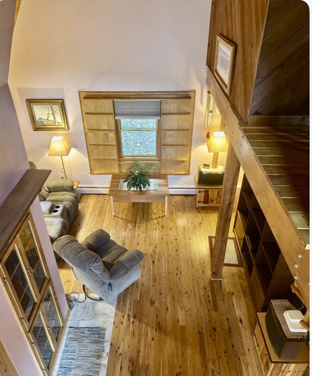 Photo 4 of Single family home for sale at 2090 Huntington Rd, Richmond, VT 05477 | MLS# 5113024 | Listing updated on 2026-10-06