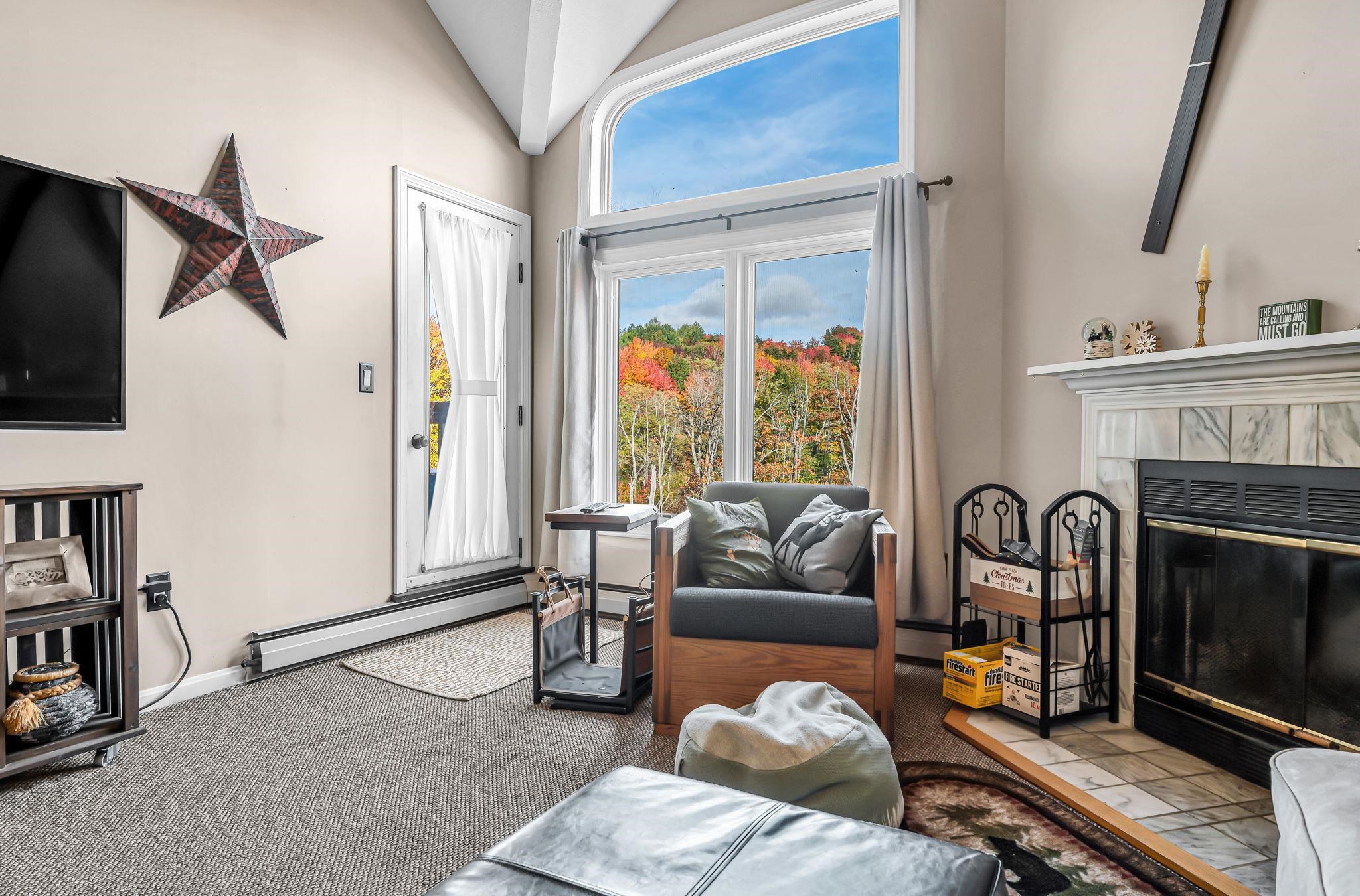 Photo 3 of Condo for sale at 14f Deer Crk, West Dover, VT 05356 | MLS# 5113048 | Listing updated on 2026-10-06