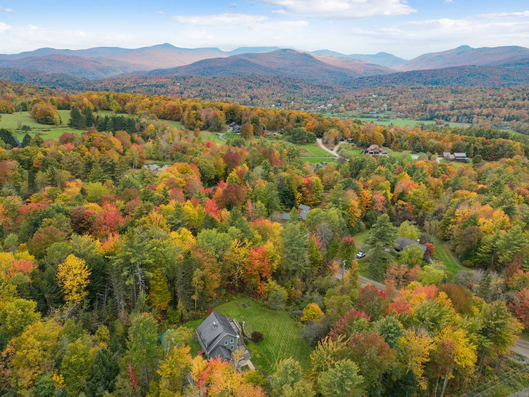 Photo 2 of Single family home for sale at 344 Dewey Hl Rd, Stowe, VT 05672 | MLS# 5113074 | Listing updated on 2026-10-06