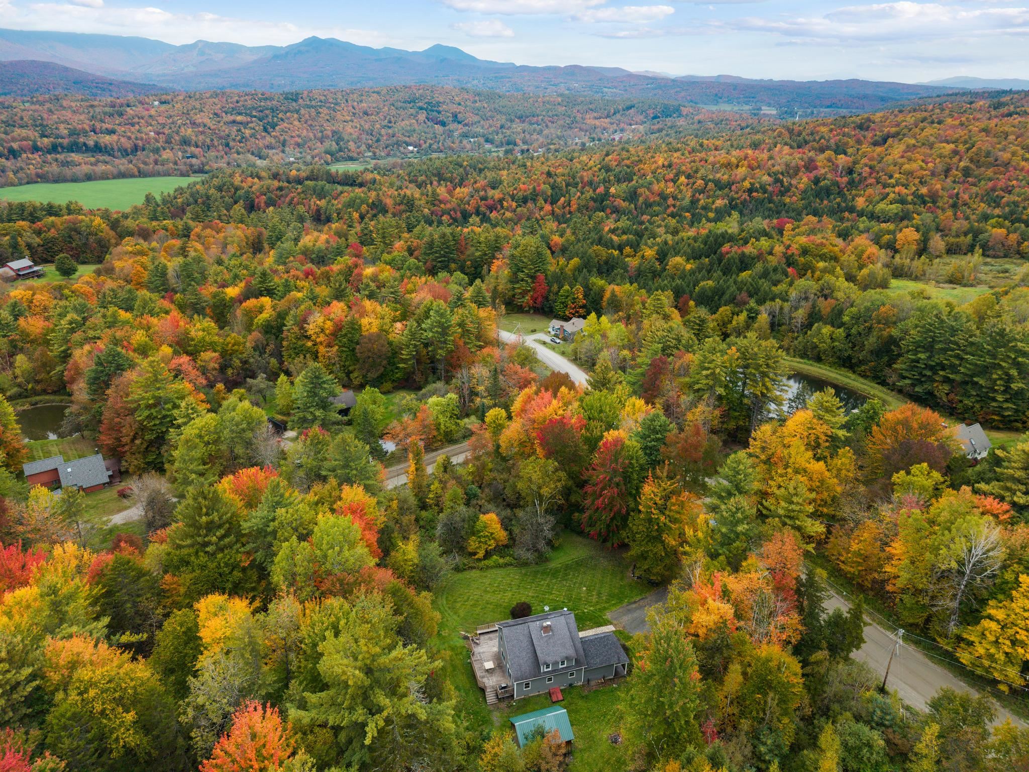 Photo 3 of Single family home for sale at 344 Dewey Hl Rd, Stowe, VT 05672 | MLS# 5113074 | Listing updated on 2026-10-06