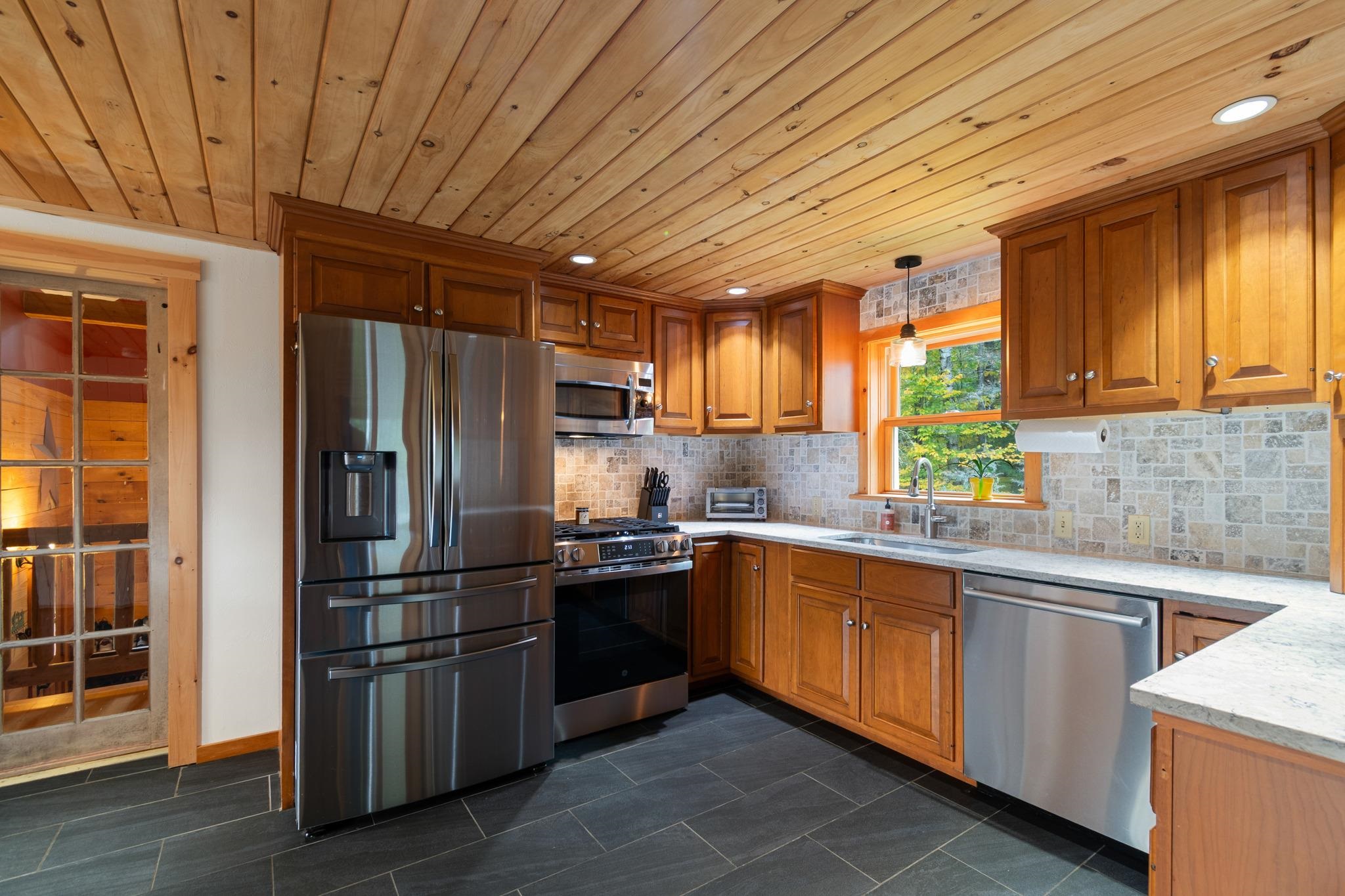 Photo 4 of Single family home for sale at 344 Dewey Hl Rd, Stowe, VT 05672 | MLS# 5113074 | Listing updated on 2026-10-06