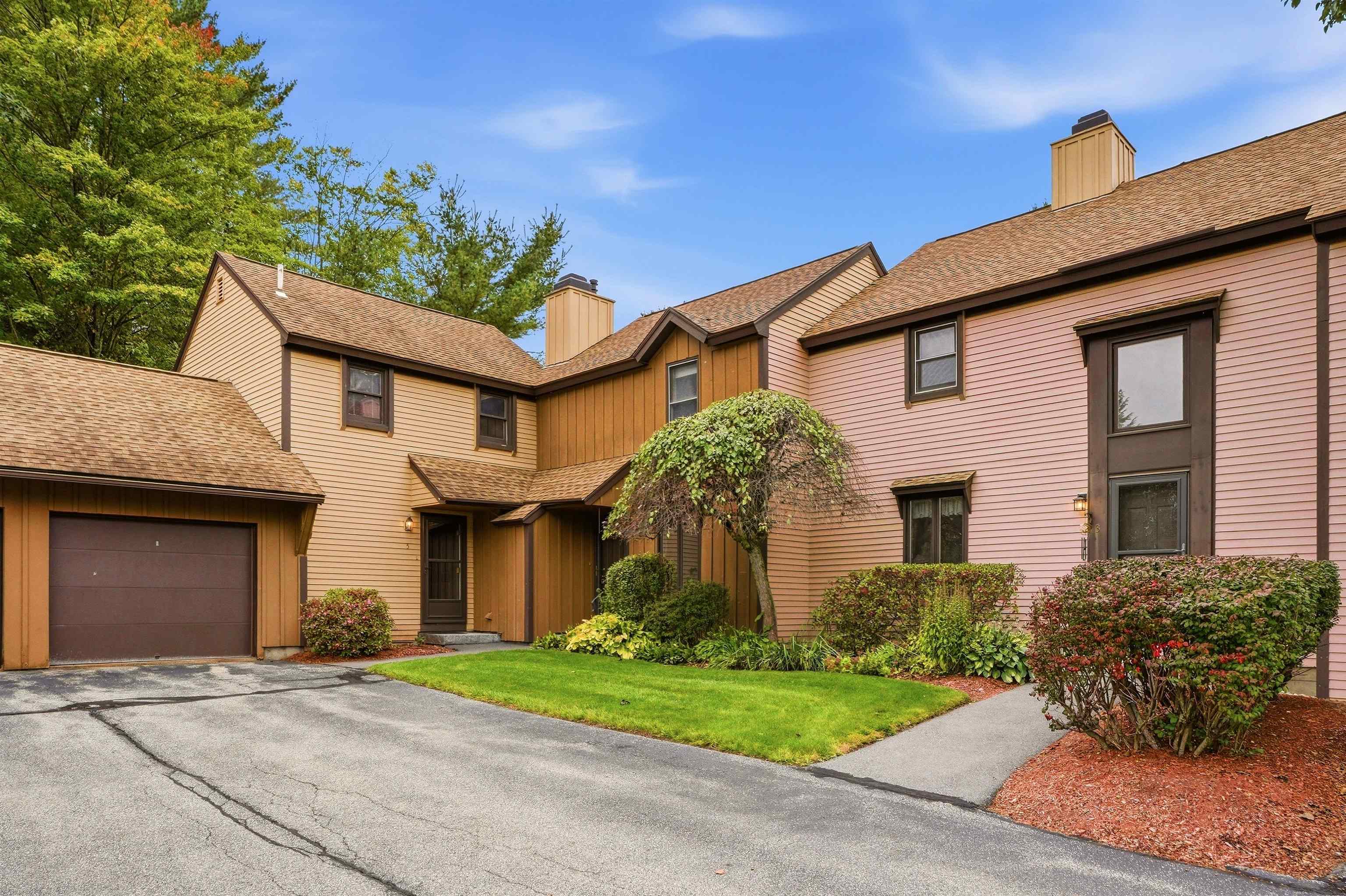 Photo 3 of Townhouse for sale at 3 Quarry Cir Dr, Milford, NH 03055 | MLS# 5113075 | Listing updated on 2026-10-07