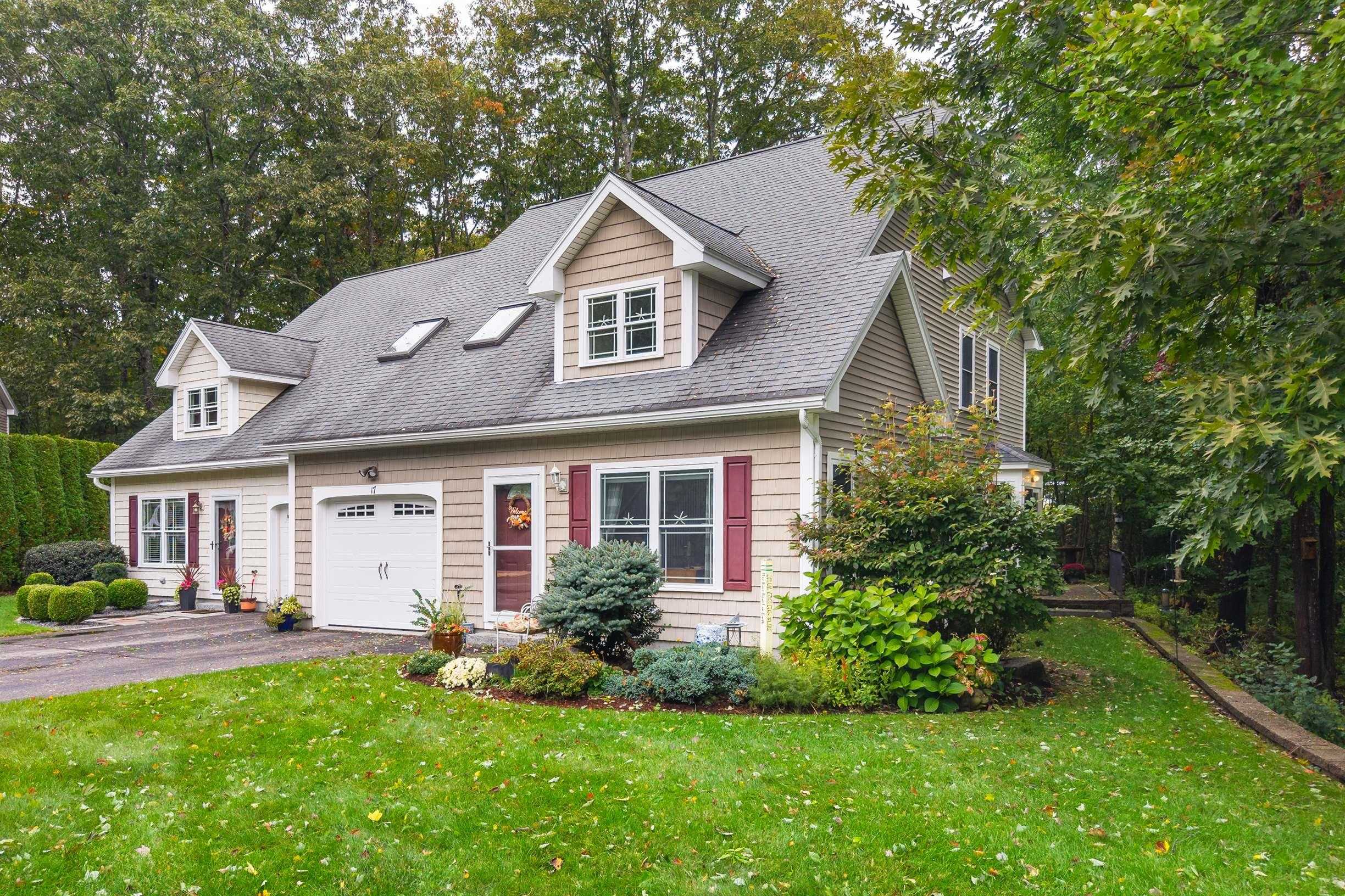 Photo 3 of Single family home for sale at 17 Orin Ln, York, ME 03909 | MLS# 5113084 | Listing updated on 2026-10-06