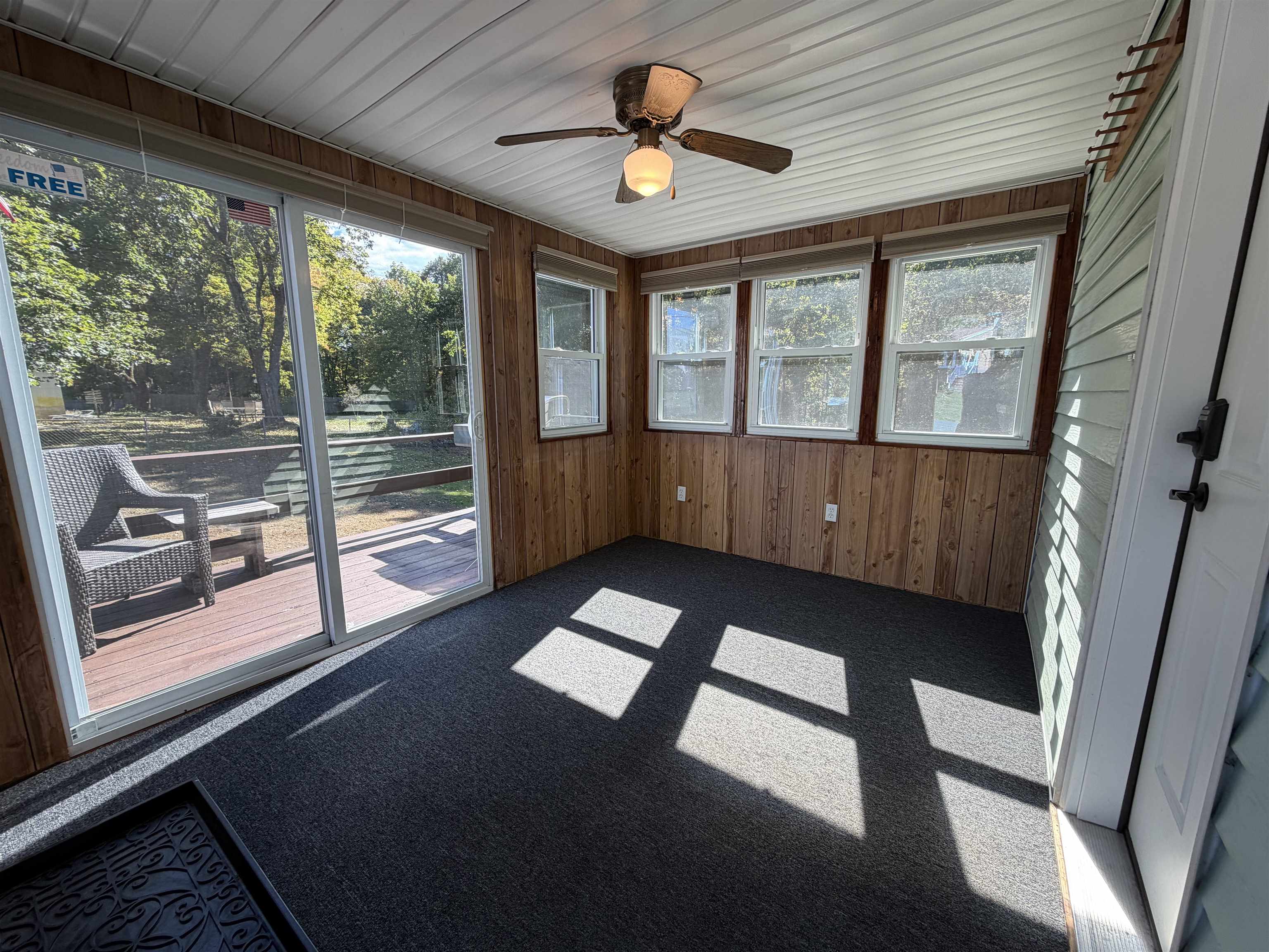 Photo 3 of Single family home for sale at 11 Royal Cir, Salem, NH 03079 | MLS# 5113111 | Listing updated on 2026-10-06