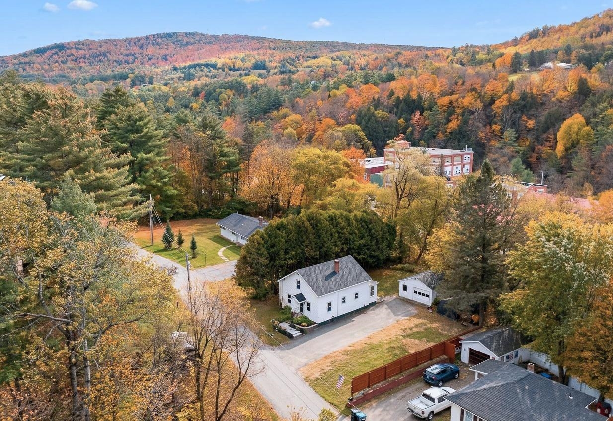 Photo 1 of Single family home for sale at 80 Duke St, Saint Johnsbury, VT 05819 | MLS# 5113156 | Listing updated on 2026-10-07