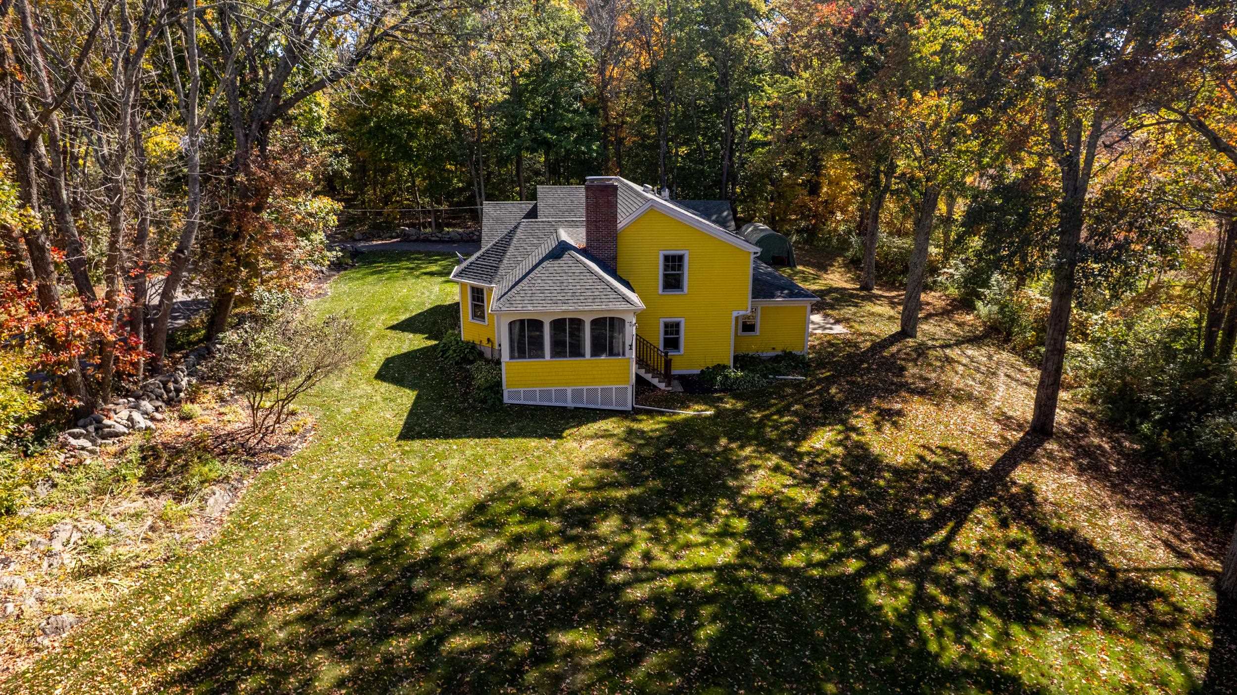 Photo 3 of Single family home for sale at 196 Bunker Hl Ave, Stratham, NH 03885 | MLS# 5113162 | Listing updated on 2026-10-07
