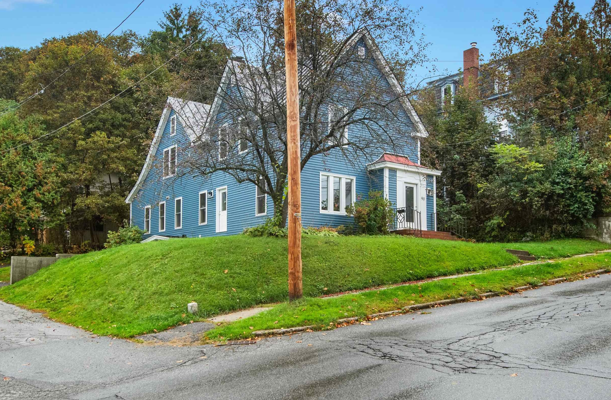 Photo 3 of Single family home for sale at 90 Tremont St, Barre, VT 05641 | MLS# 5113226 | Listing updated on 2026-10-08