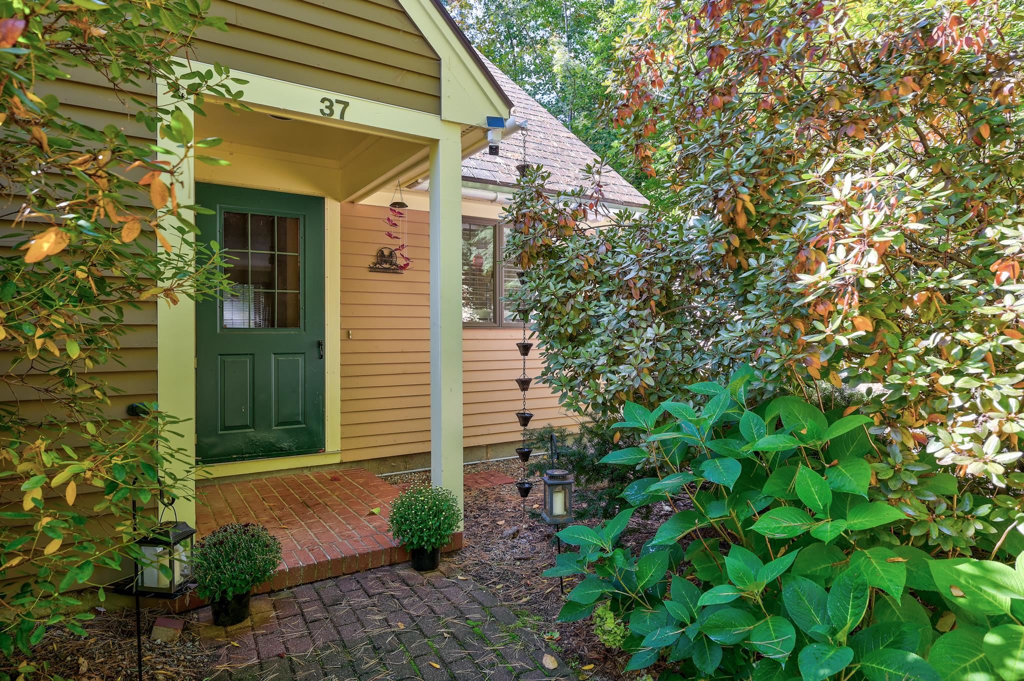 Photo 2 of Townhouse for sale at 10 Wildflower Trl #37, Conway, NH 03860 | MLS# 5113236 | Listing updated on 2026-10-07