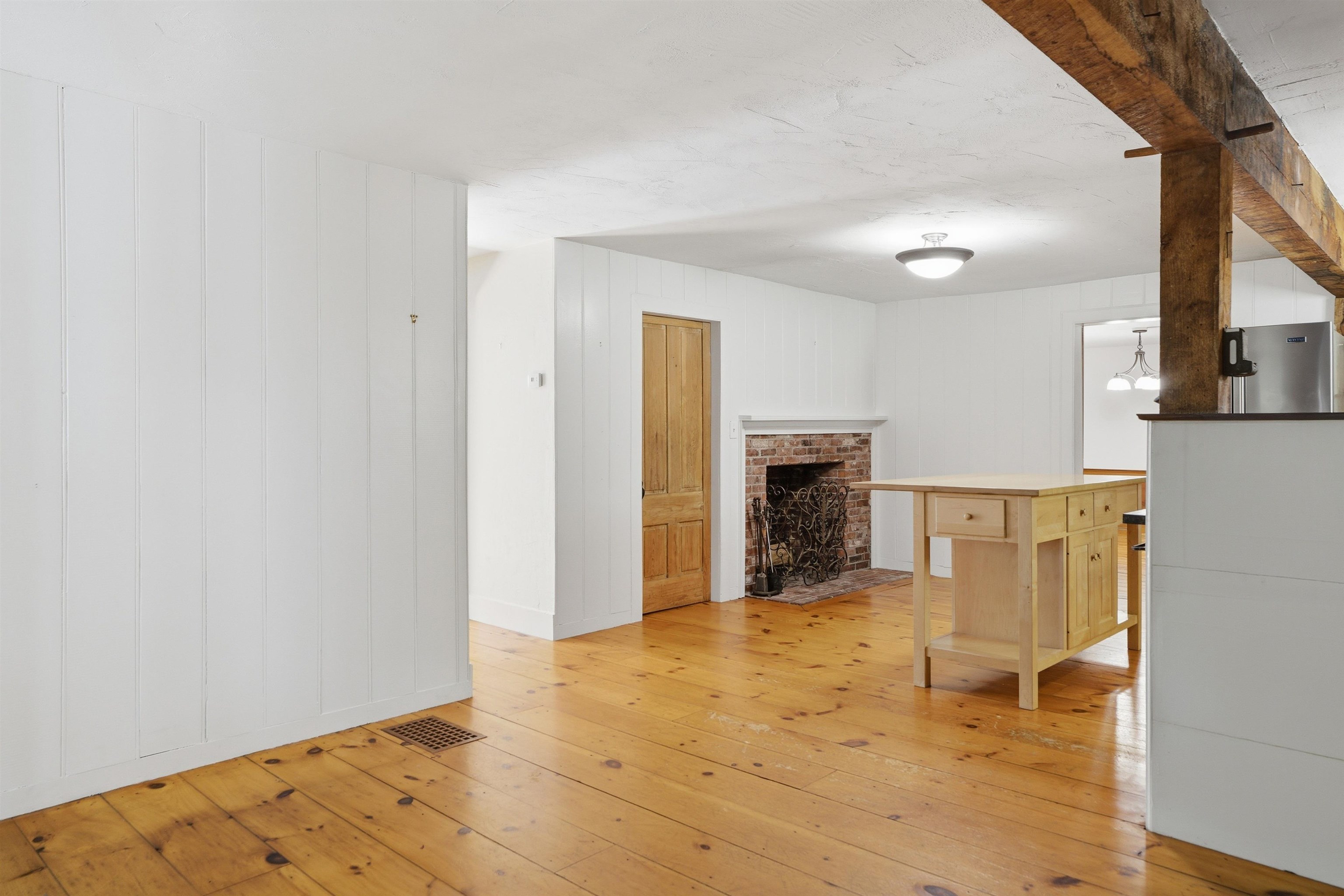 Photo 3 of Single family home for sale at 8 Baptist Hl Rd, Canterbury, NH 03224 | MLS# 5113244 | Listing updated on 2026-10-07