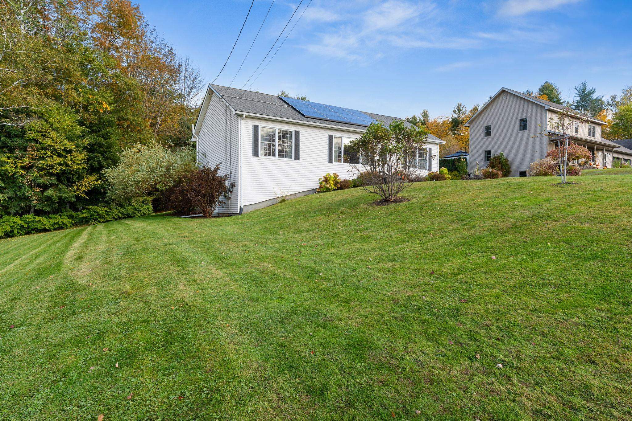Photo 3 of Single family home for sale at 76 Onward St, Barre, VT 05641 | MLS# 5113292 | Listing updated on 2026-10-07