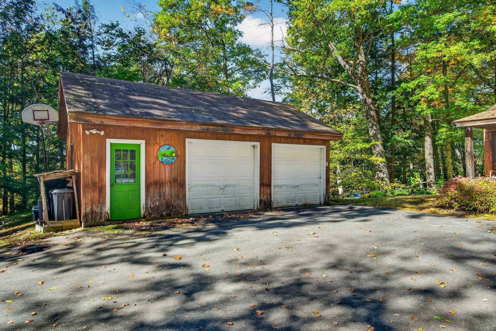 Photo 2 of Single family home for sale at 6 Town Farm Rd, Springfield, VT 05156 | MLS# 5113304 | Listing updated on 2026-10-08
