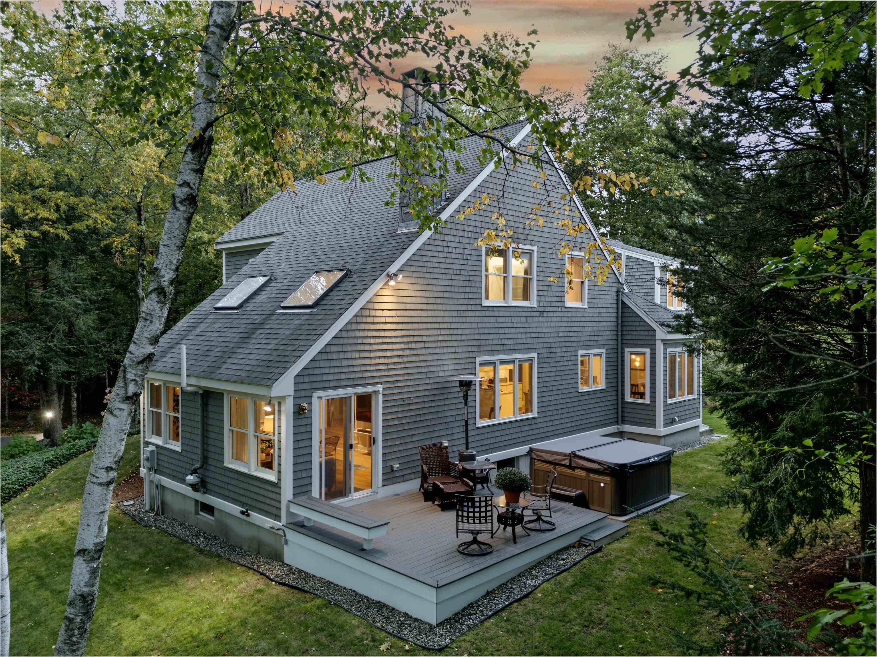 Photo 1 of Single family home for sale at 4 Captains Way, Exeter, NH 03833 | MLS# 5113312 | Listing updated on 2026-10-08