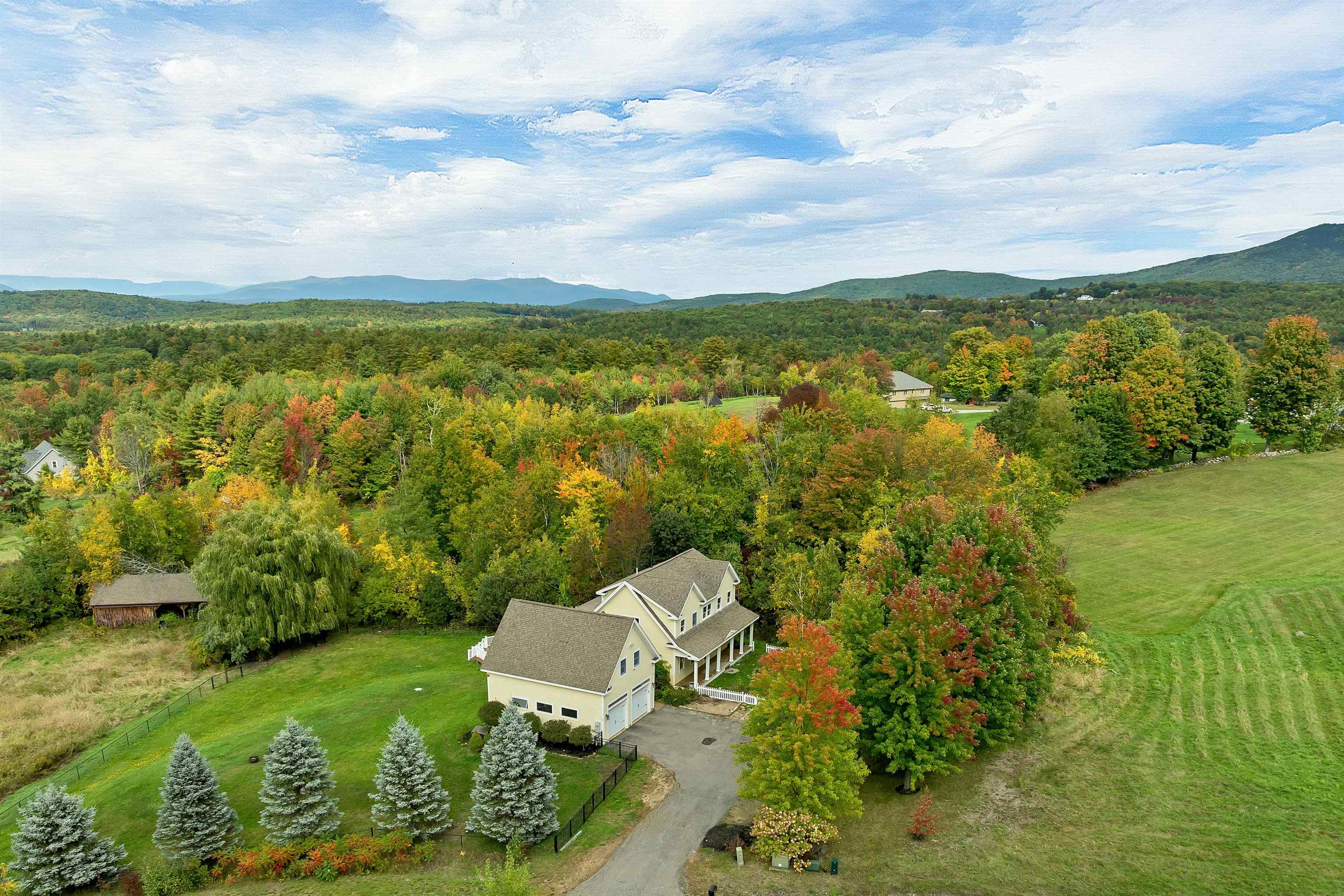 Photo 2 of Single family home for sale at 92 Garden Hl Dr, Gilford, NH 03249 | MLS# 5113319 | Listing updated on 2026-10-07