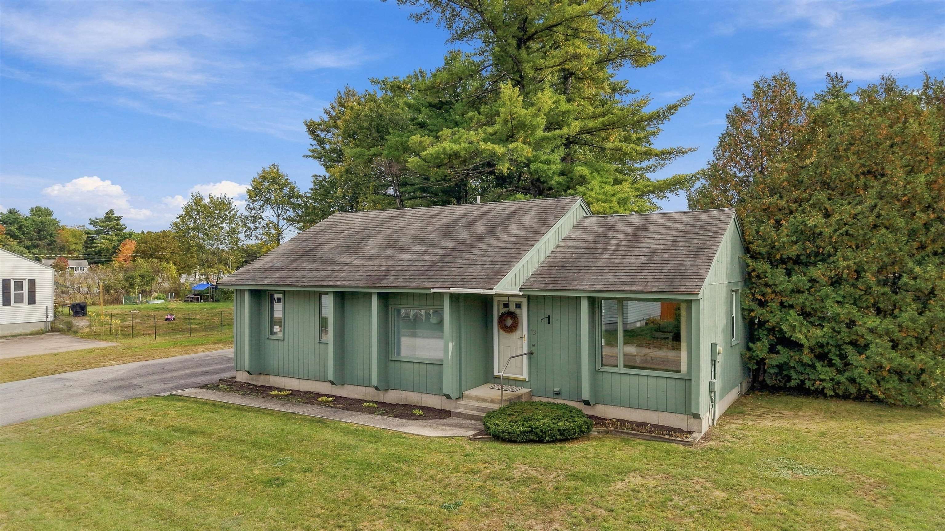 Photo 1 of Single family home for sale at 13 Carr St, Franklin, NH 03235 | MLS# 5113323 | Listing updated on 2026-10-08