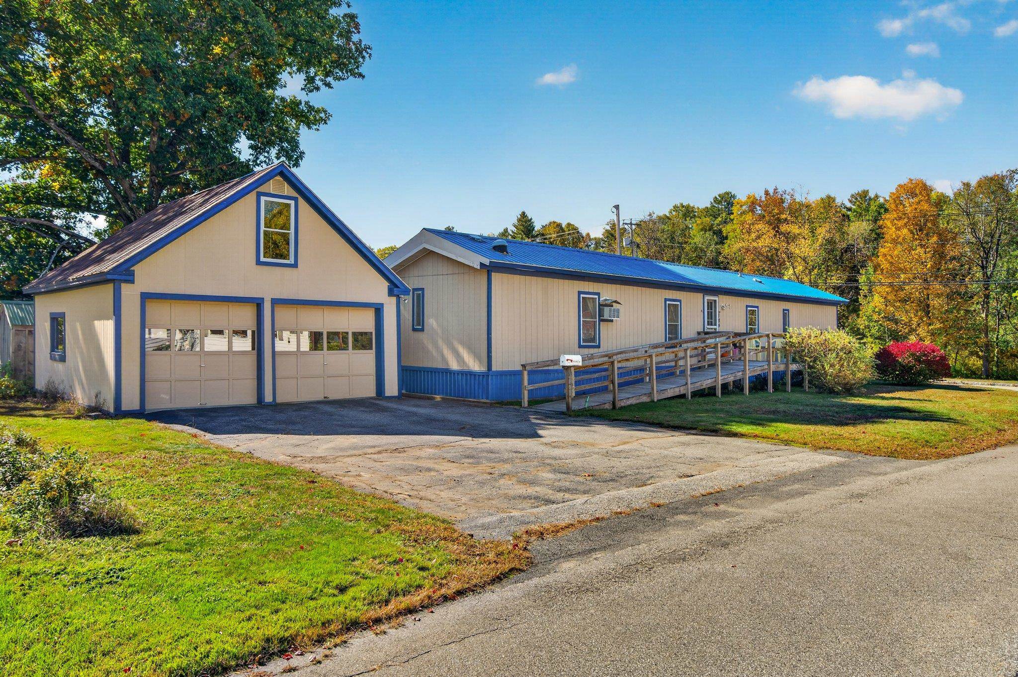 Photo 2 of Single family home for sale at 184 South St, Springfield, VT 05156 | MLS# 5113334 | Listing updated on 2026-10-08