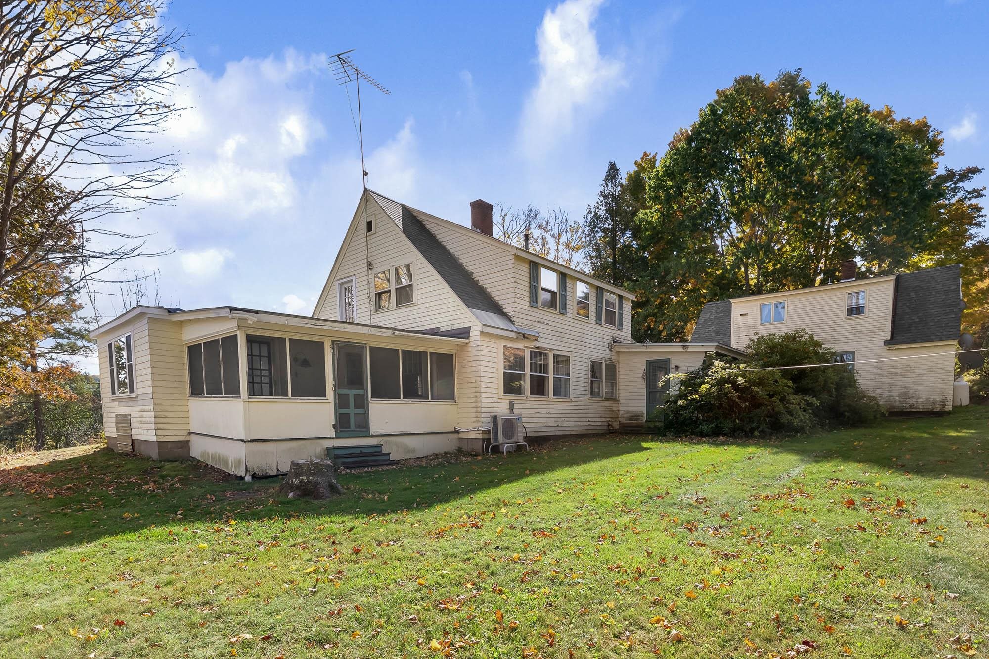 Photo 2 of Single family home for sale at 1115 Brookfield Rd, Berlin, VT 05602 | MLS# 5113389 | Listing updated on 2026-10-08