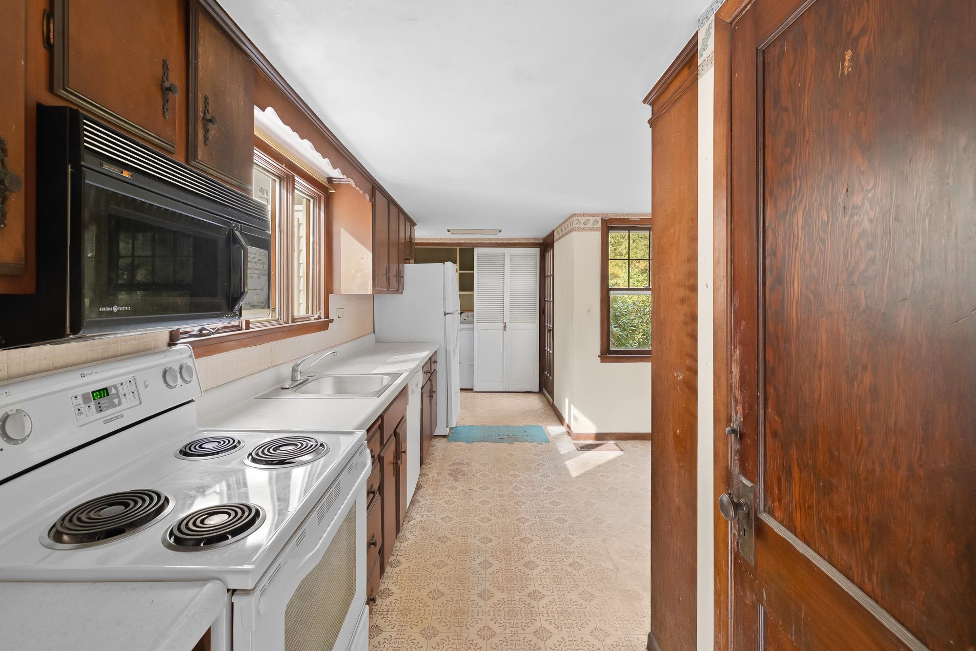 Photo 3 of Single family home for sale at 1115 Brookfield Rd, Berlin, VT 05602 | MLS# 5113389 | Listing updated on 2026-10-08