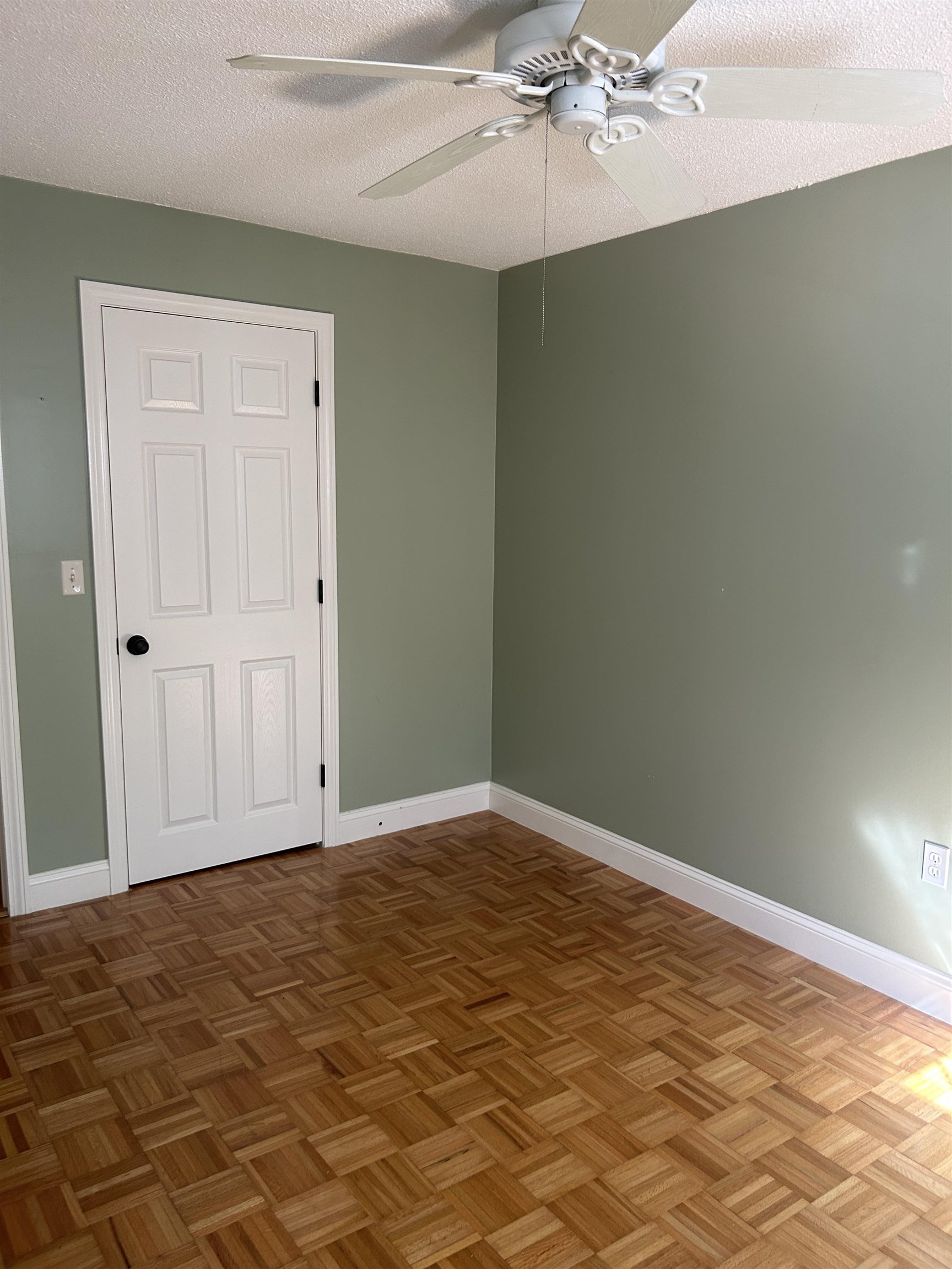 Photo 12 of 20