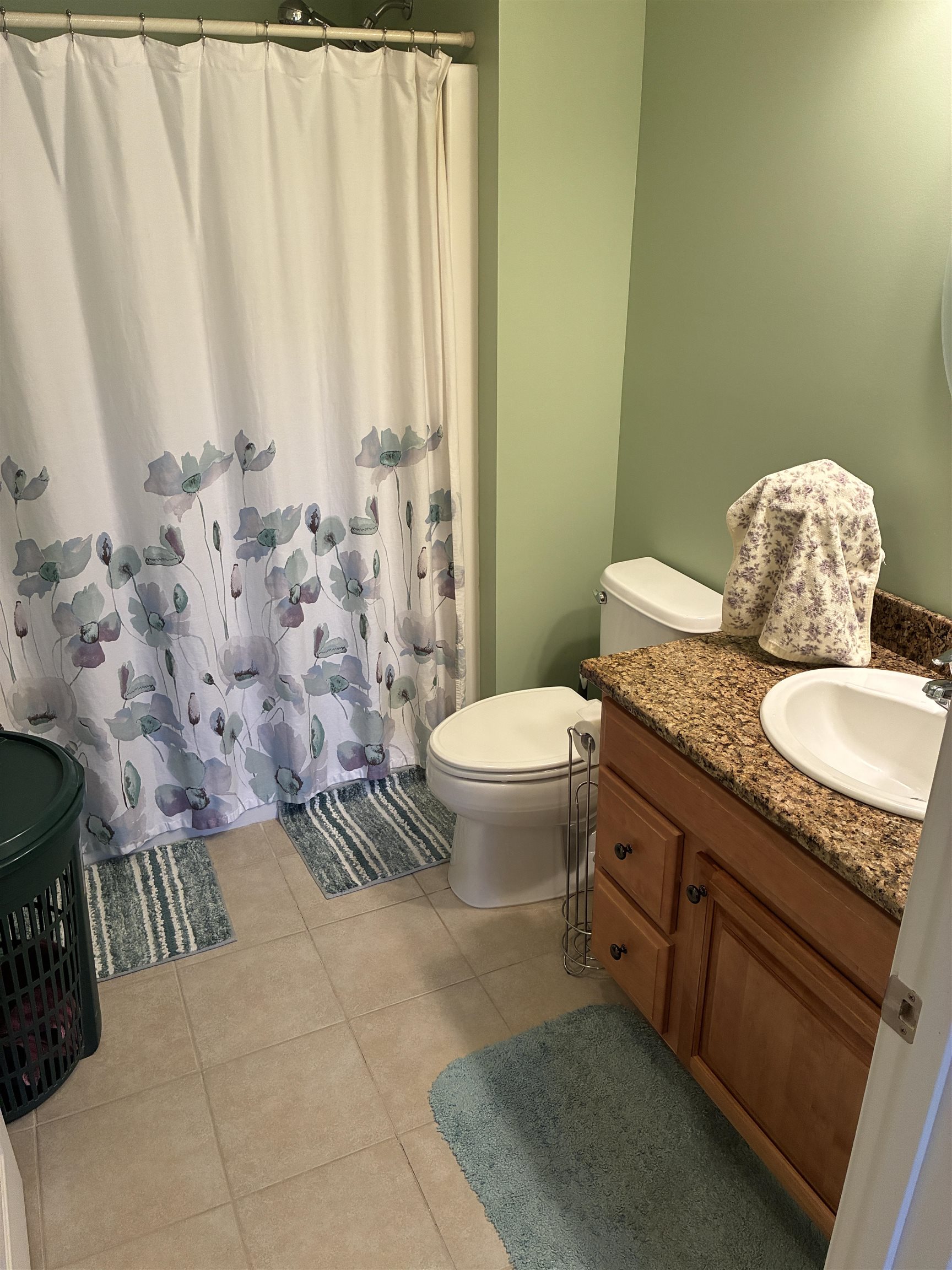 Photo 17 of 25