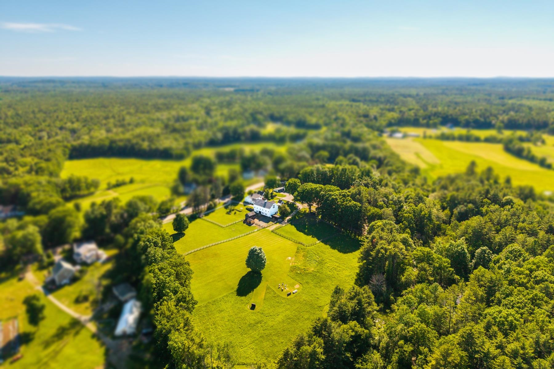 Photo 2 of Single family home for sale at 298 Piscassic Rd, Newfields, NH 03856 | MLS# 5114733 | Listing updated on 2026-10-17