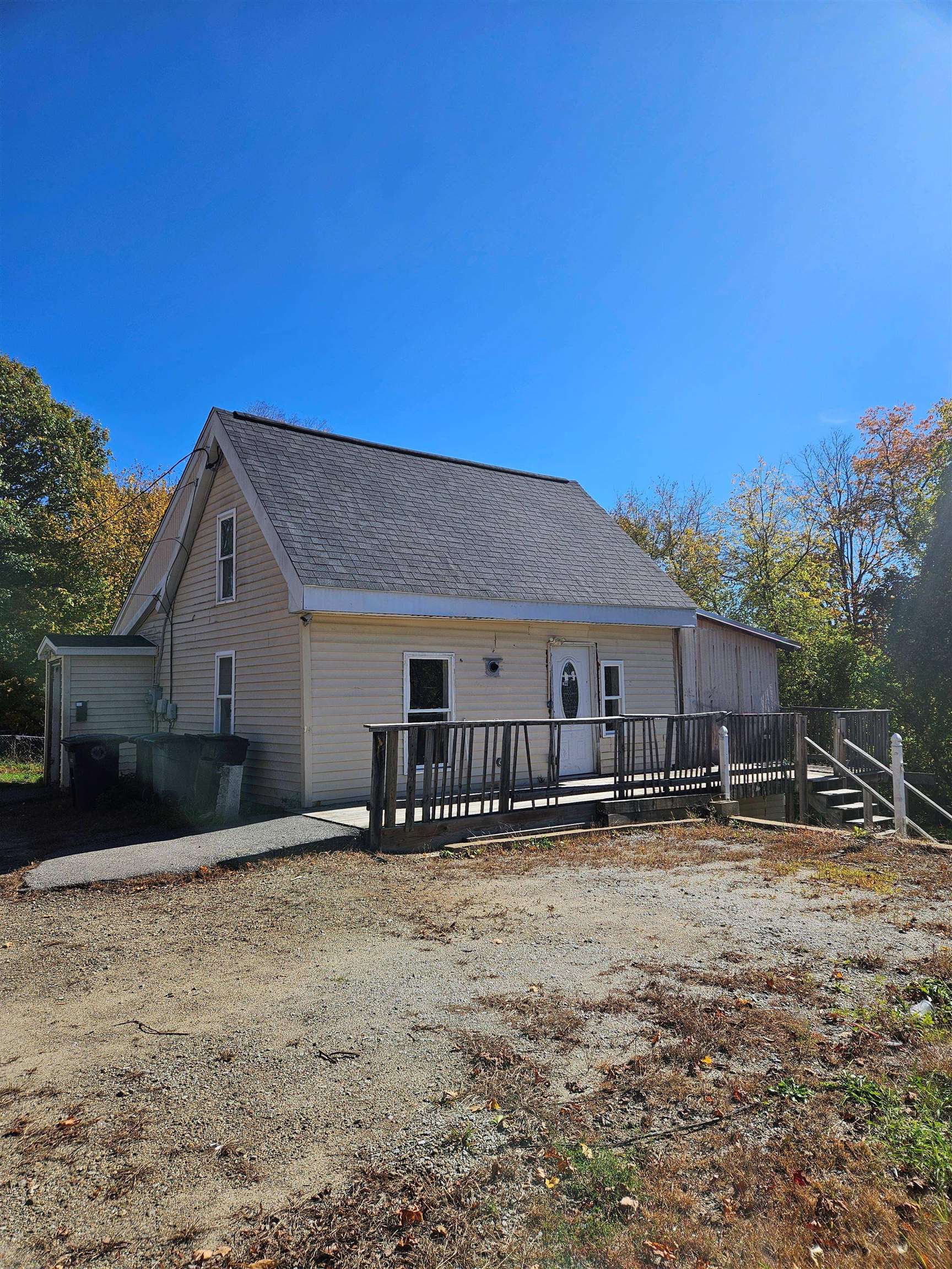 Photo 3 of Single family home for sale at 91 Munroe St, Franklin, NH 03235 | MLS# 5114746 | Listing updated on 2026-10-17