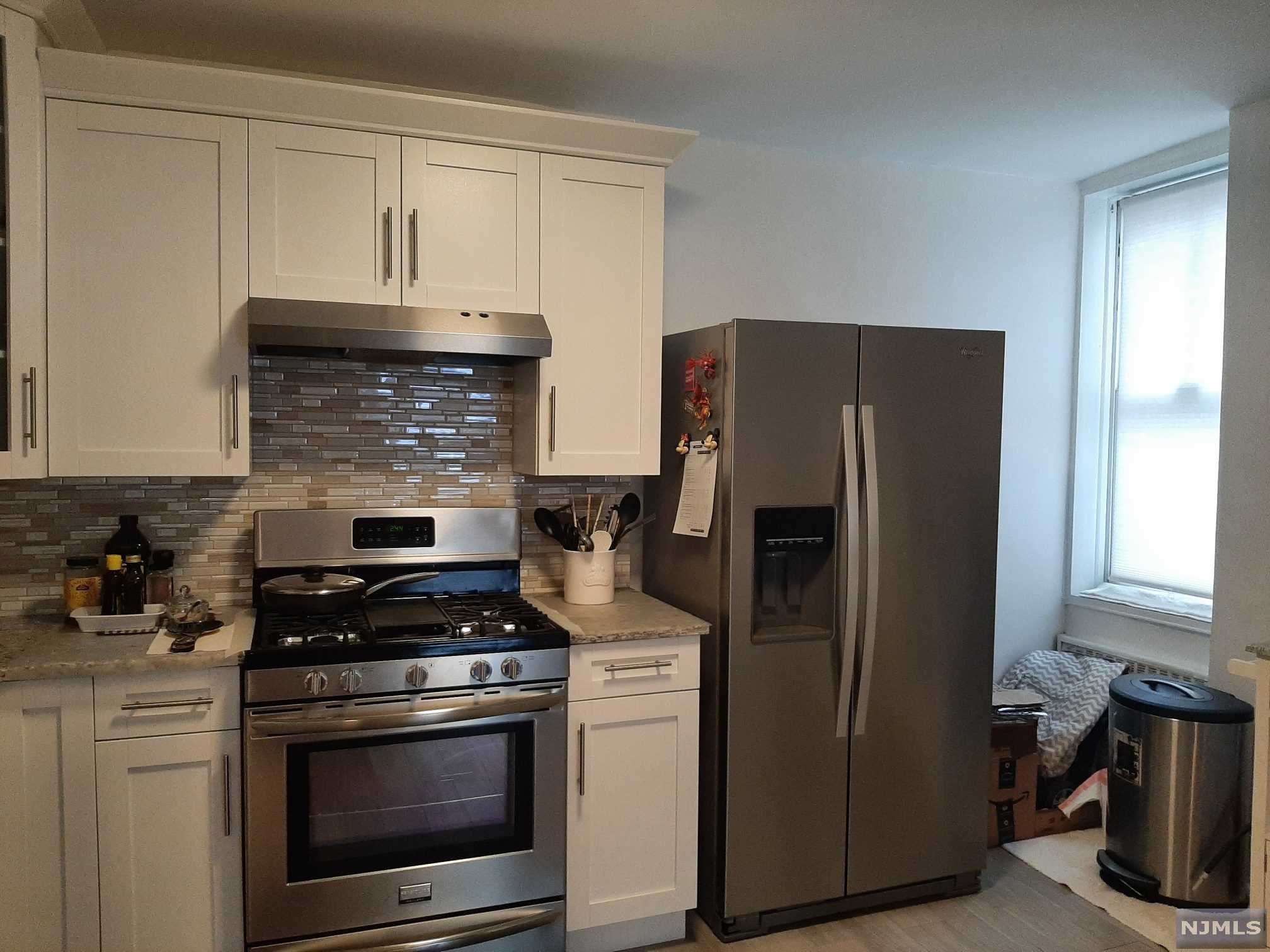 Photo 3 of Condominium at 2160 Center Ave #5I, Fort Lee, NJ 07024 | MLS# 21035218 |  | Sold on 2022-01-28