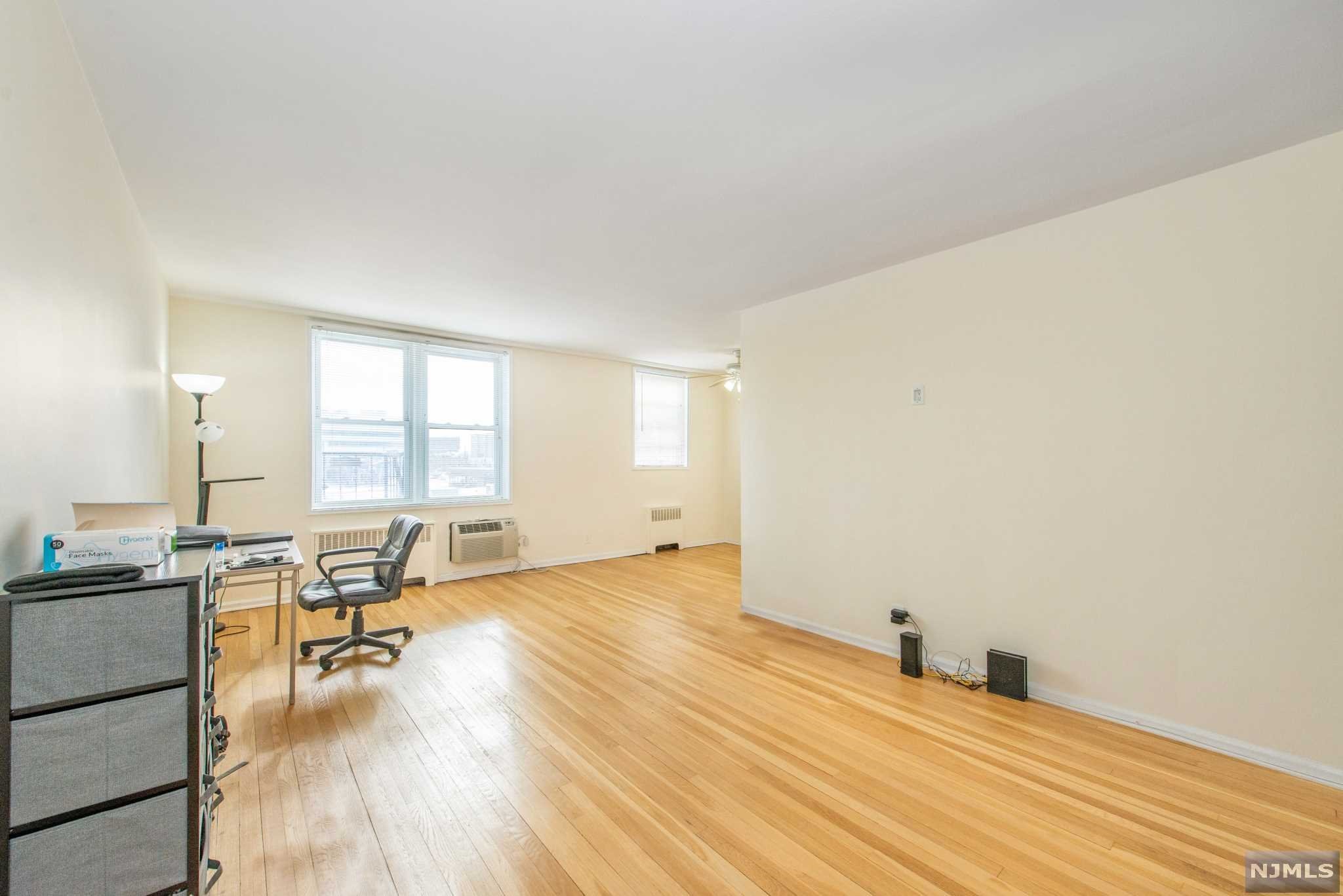 Photo 2 of Condominium at 2160 Center Ave #3R, Fort Lee, NJ 07024 | MLS# 22003259 |  | Sold on 2022-02-24