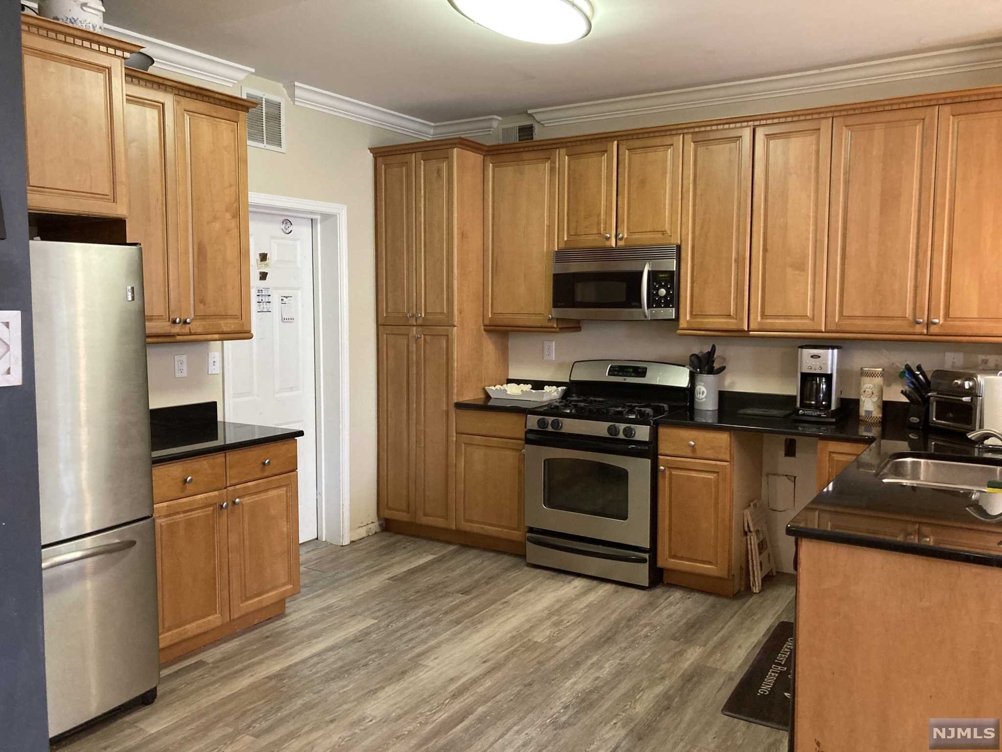 Photo 3 of Townhouse at 64 George Russell Way, Clifton, NJ 07013 | MLS# 22007572 |  | Sold on 2022-05-17
