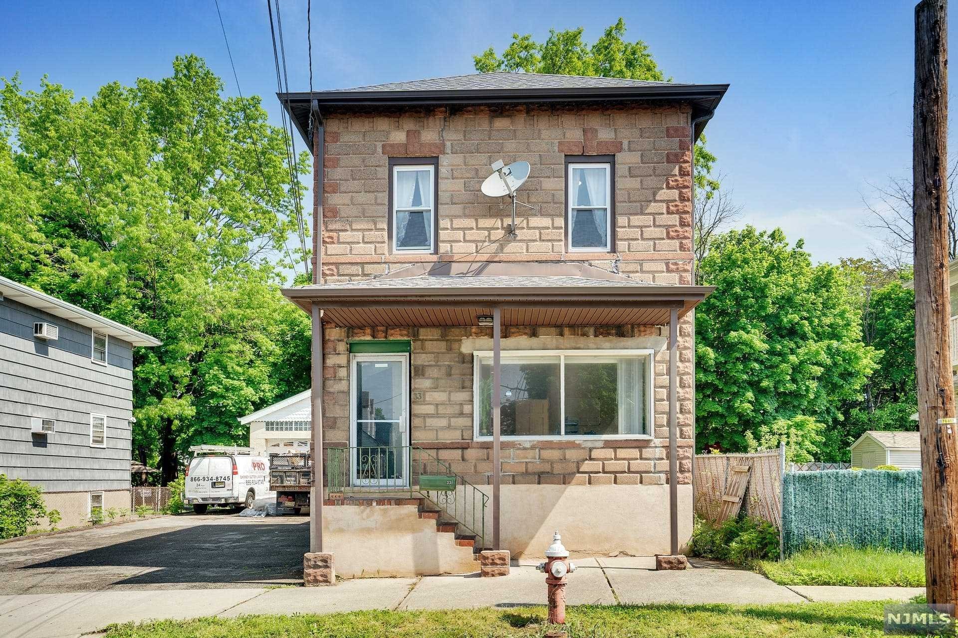 Homes for sale in Elmwood Park, NJ | 33 Chamberlain Ave, Elmwood Park, NJ 07407 | MLS# 22018630