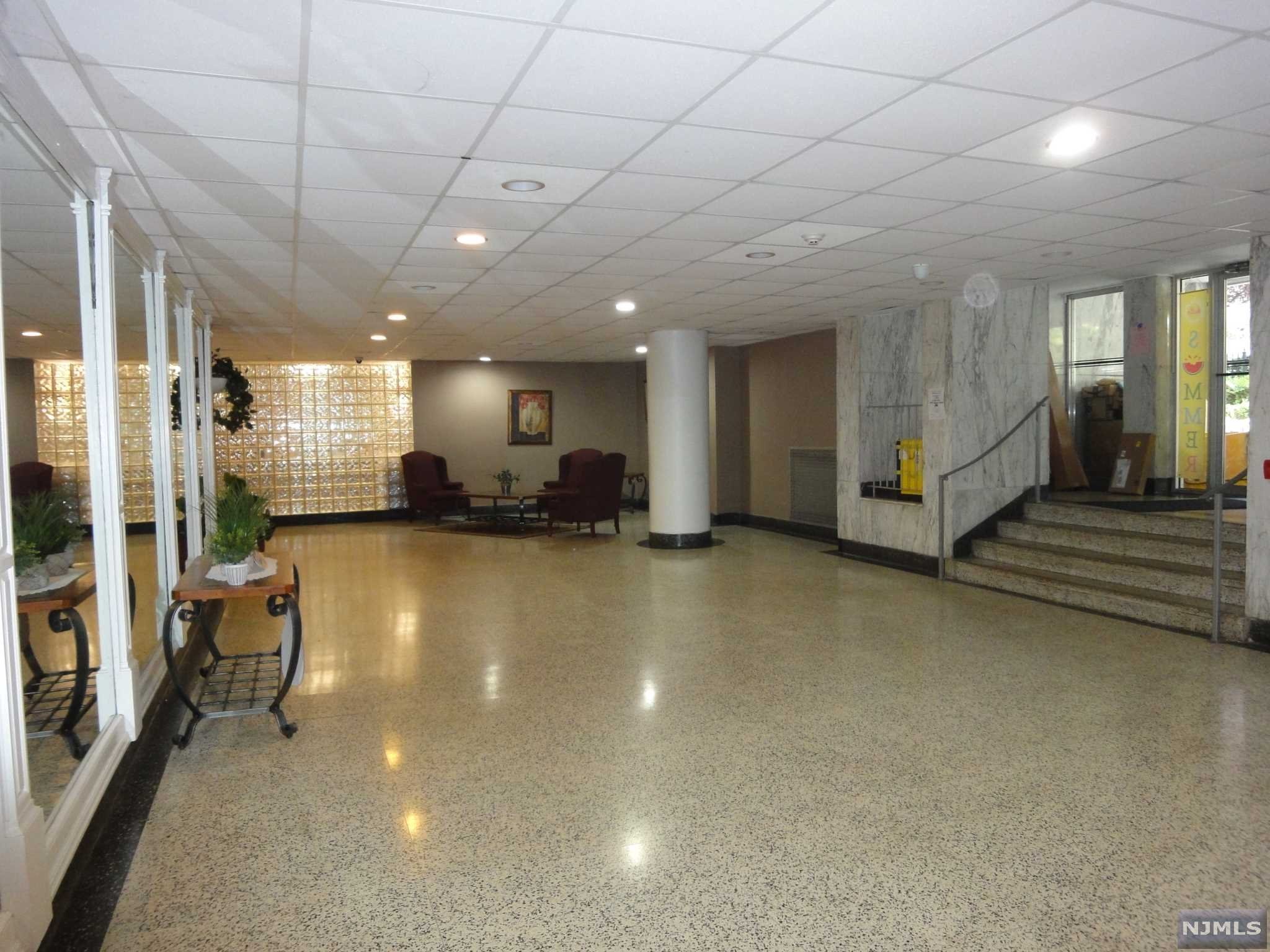 Photo 2 of Condominium at 2160 Center Ave #4D, Fort Lee, NJ 07024 | MLS# 22029481 |  | Sold on 2023-02-08