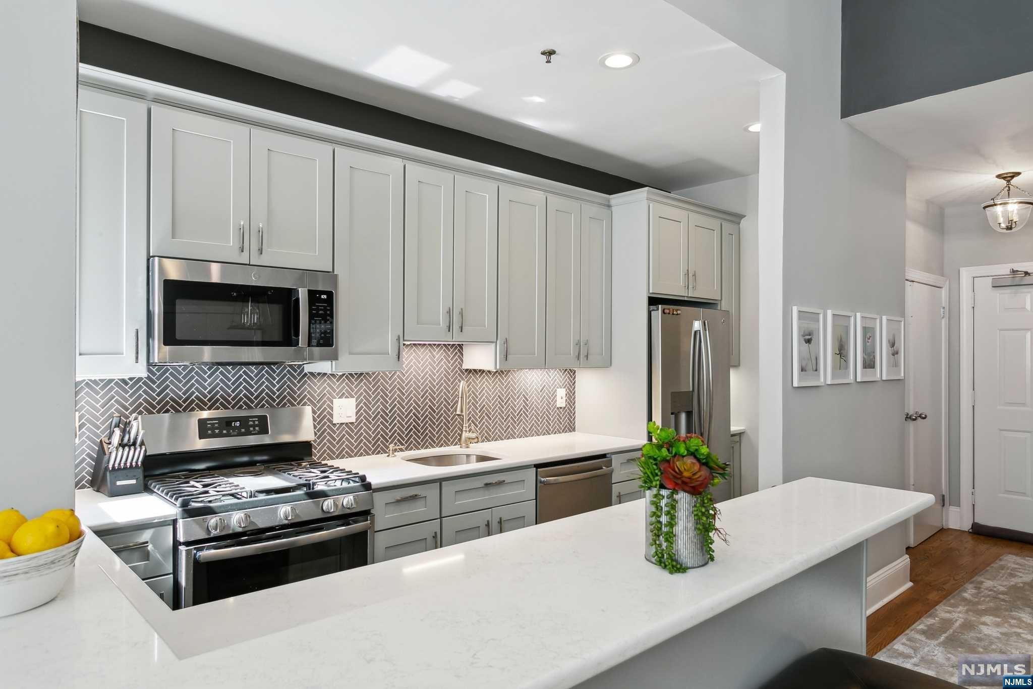 Photo 1 of Condominium at 501 Adams St #3K, Hoboken, NJ 07030 | MLS# 22034978 |  | Sold on 2022-12-06