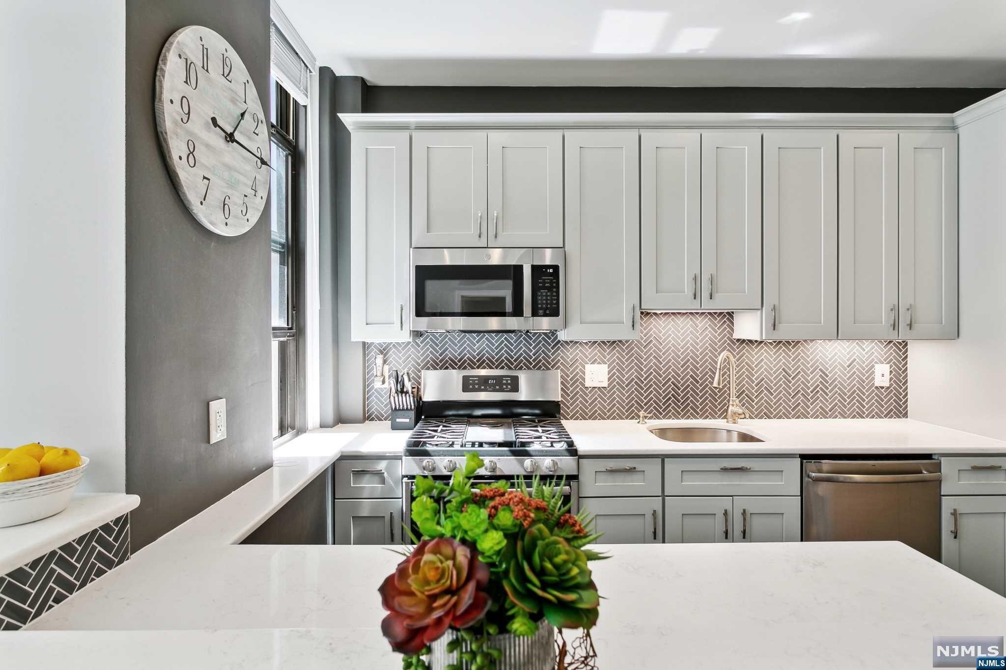 Photo 4 of Condominium at 501 Adams St #3K, Hoboken, NJ 07030 | MLS# 22034978 |  | Sold on 2022-12-06