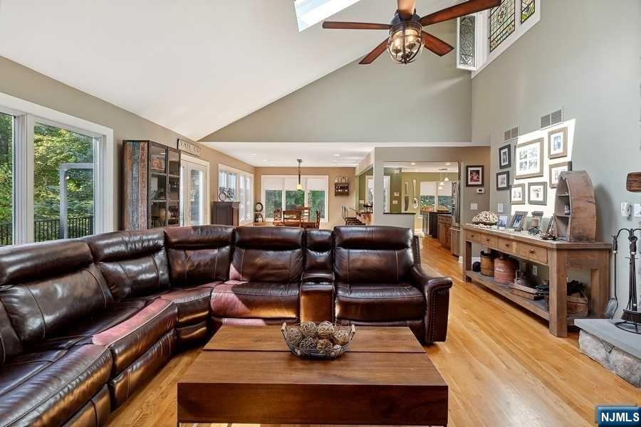 8 Craven Road, Mountain Lakes Boro NJ — listing photo