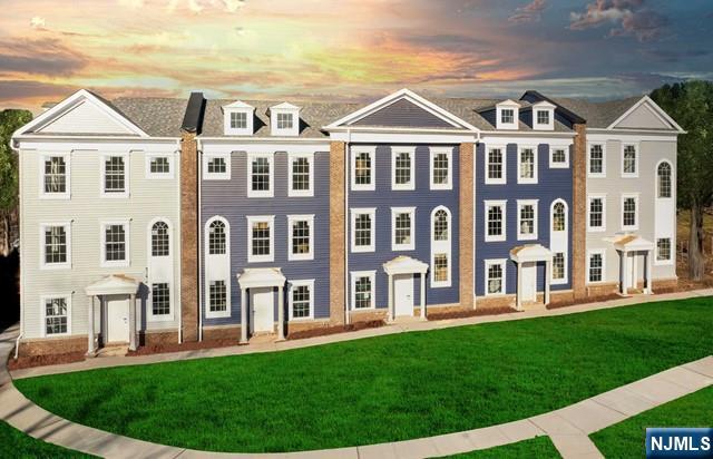 57 Parkside Ln, Teaneck, NJ 07666
