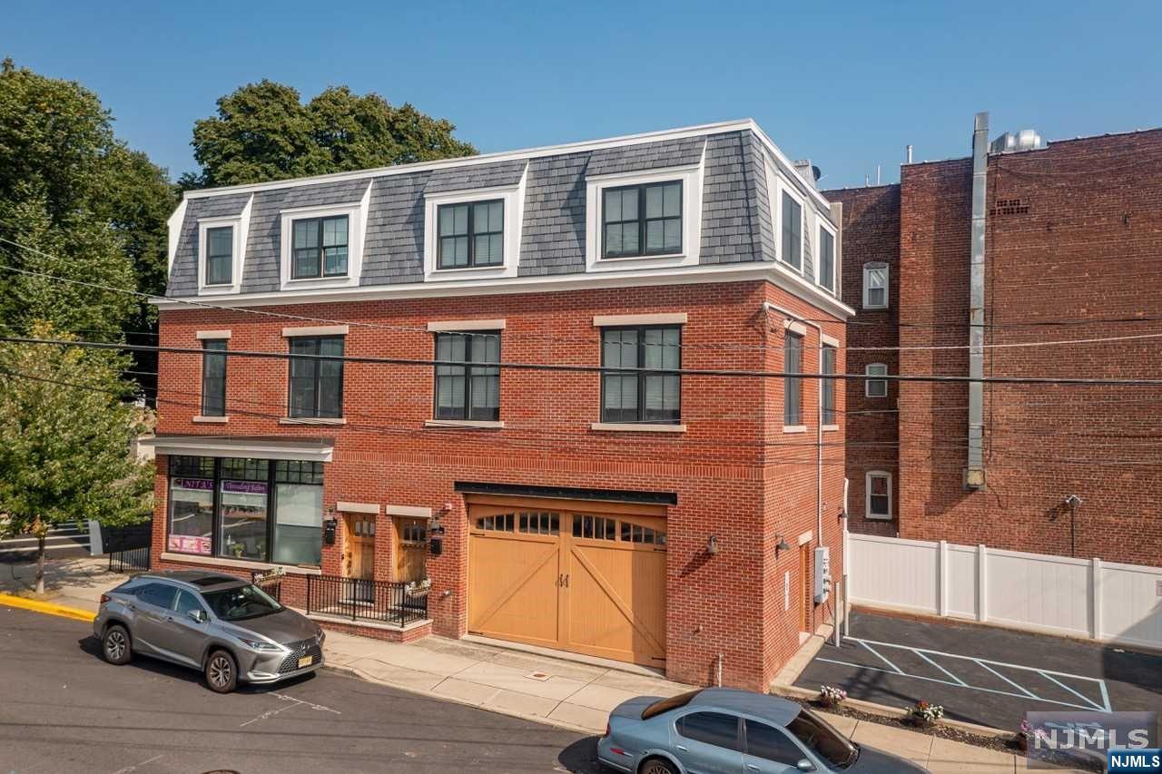 368 Paterson Avenue — photo 12